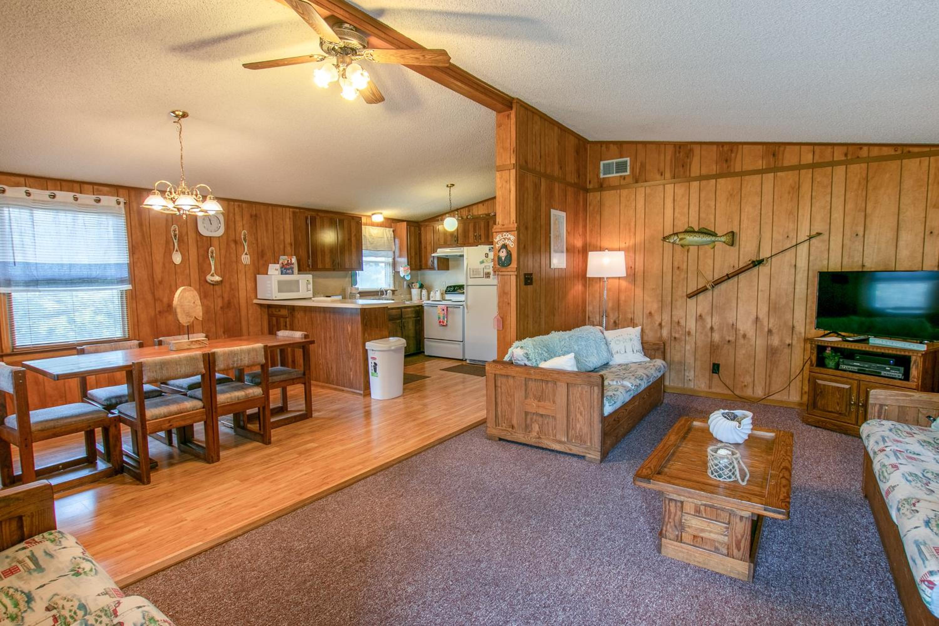 7595 - Kaspar Kottage by Resort Realty view 4