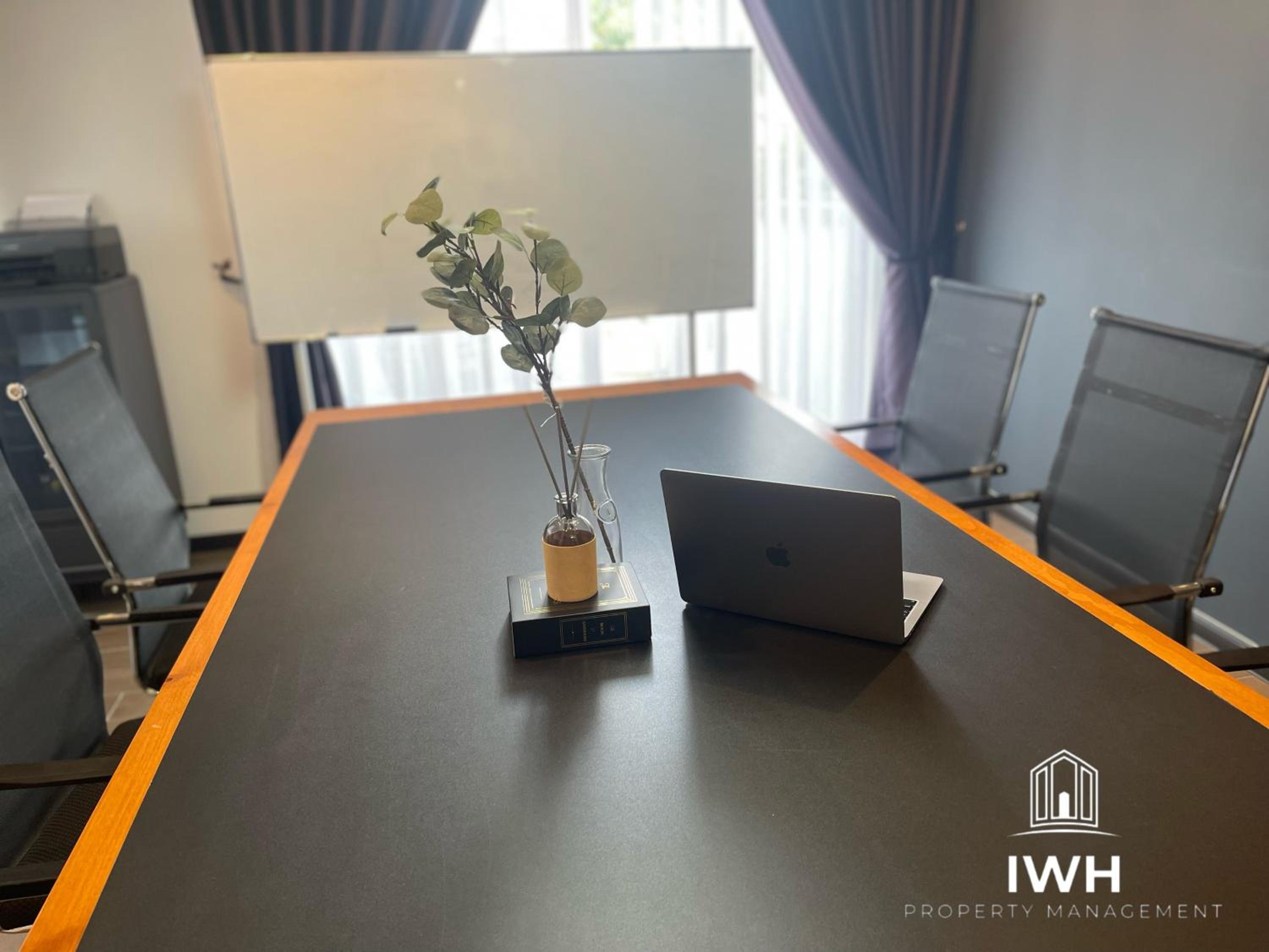 Ipoh 19A Villa for 12pax 6 Carpark with BBQ by IWH