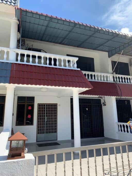 Pangkor Island Seaside @ 4 rooms Homestay photo 1