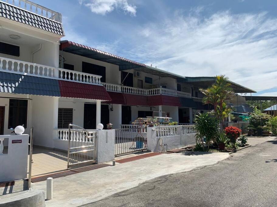 Pangkor Island Seaside @ 4 rooms Homestay photo 5