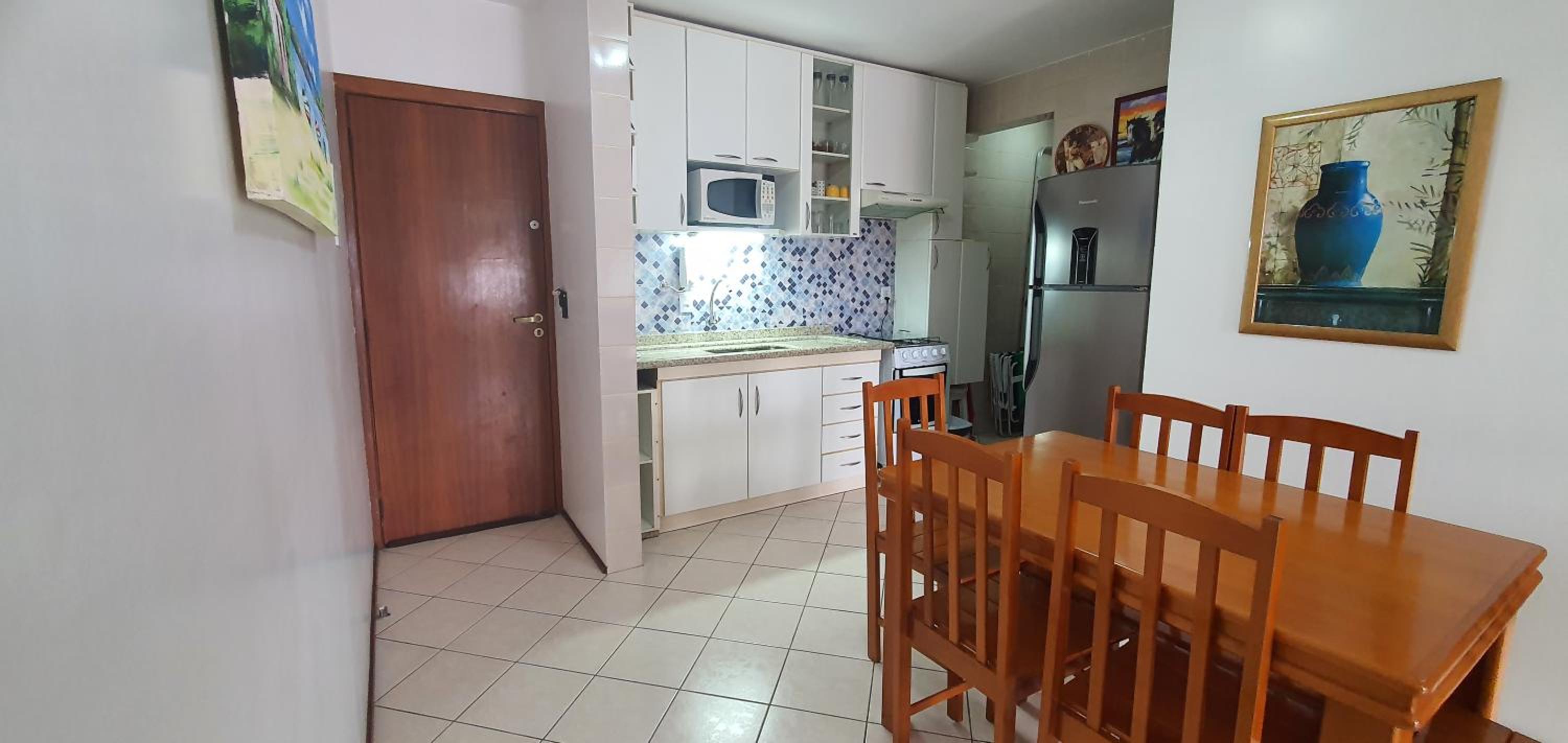 Apartamento TOP no centrinho da praia 01 quarto