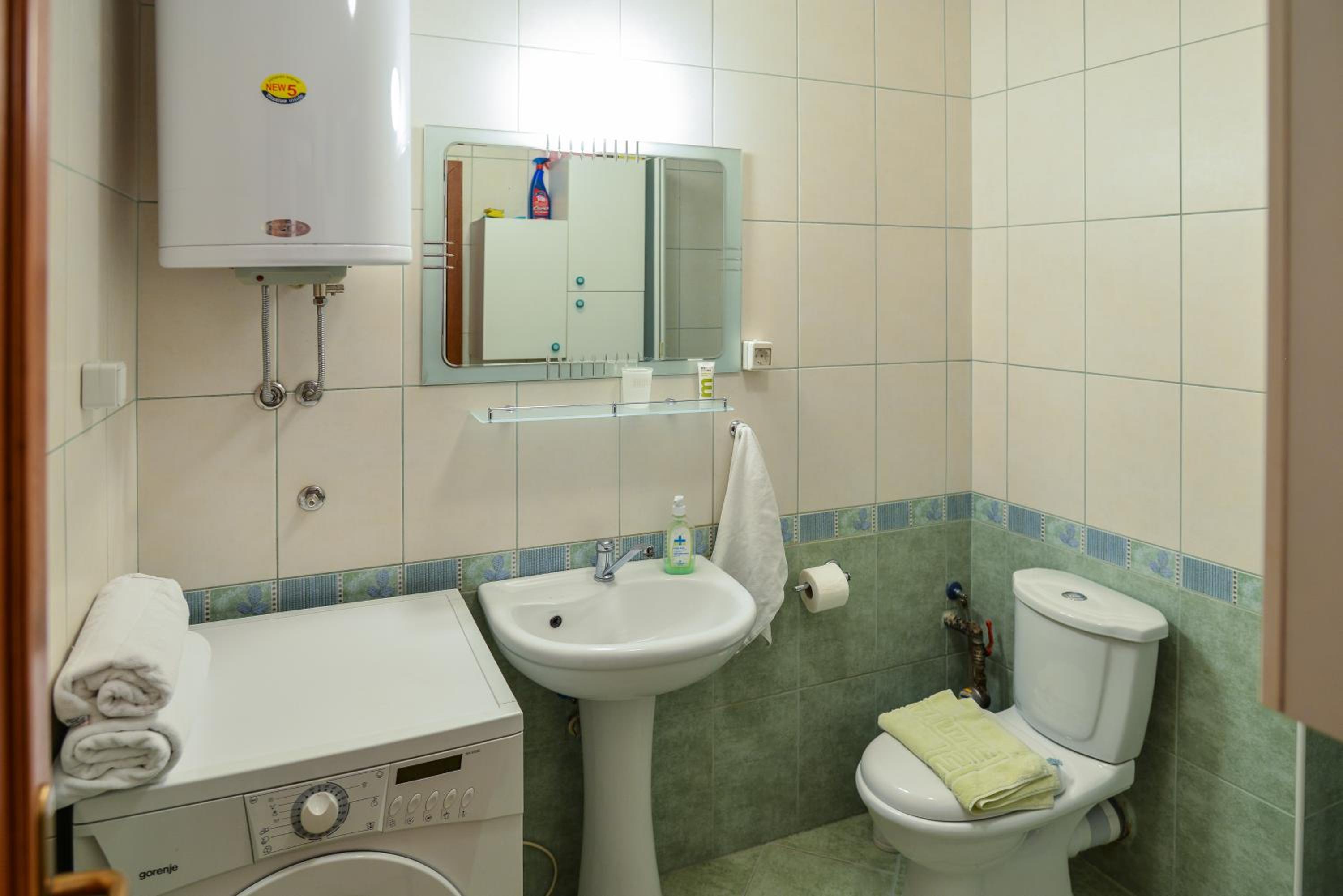 Photo 11