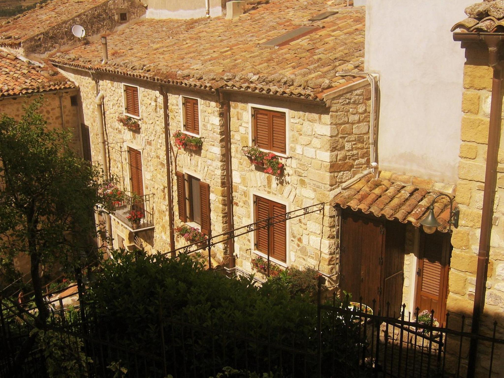 Photo 49