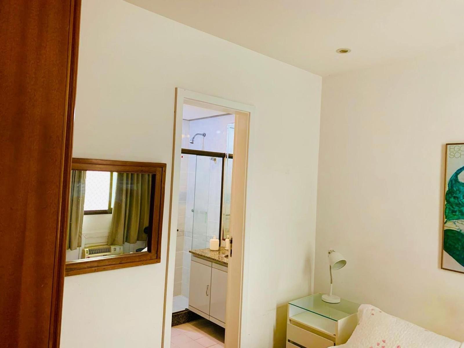 Apartamento J Oceânico 2 suites garagem e proximo a praia