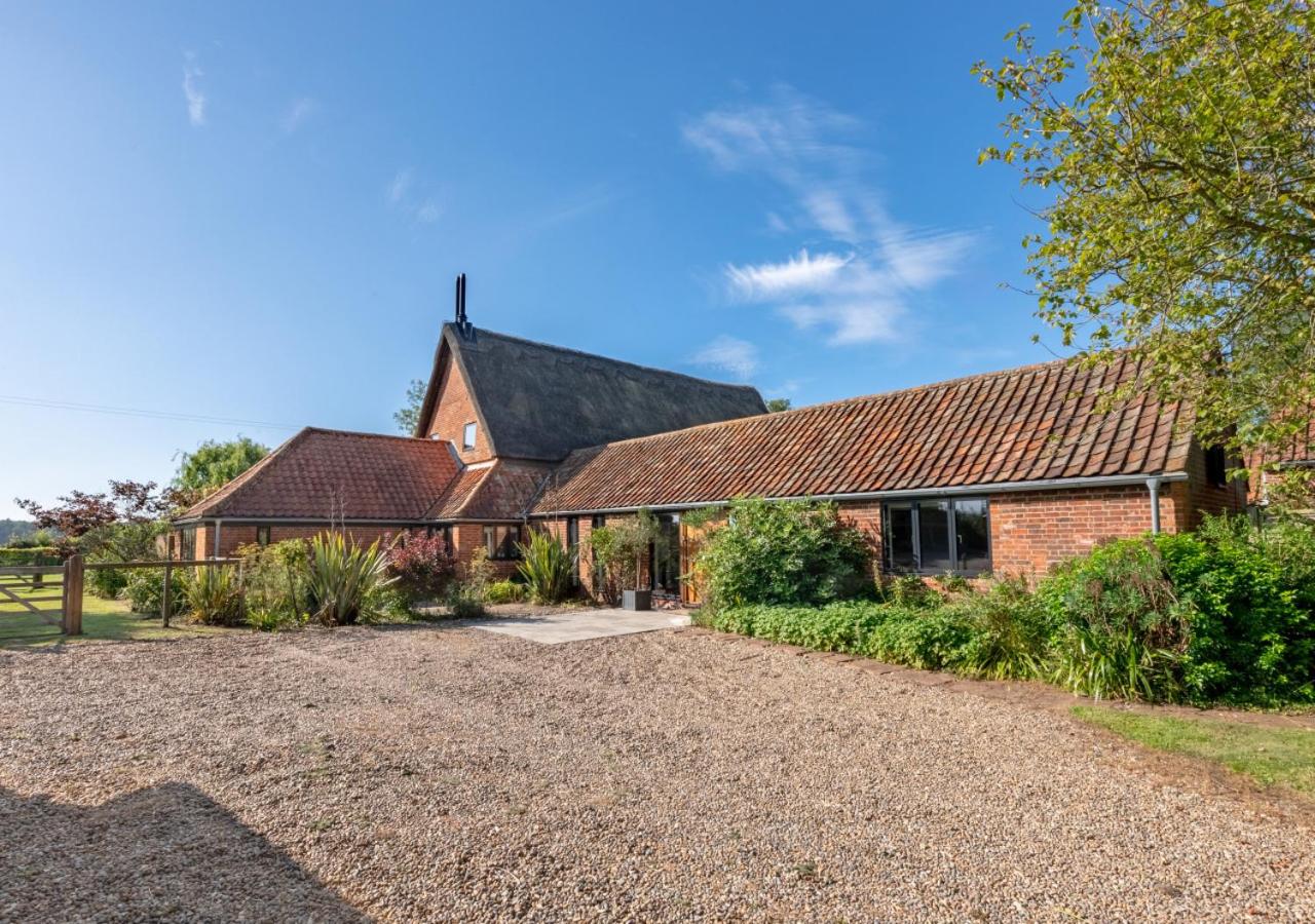 Alexandra Barn