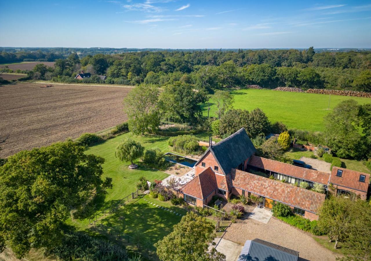 Alexandra Barn