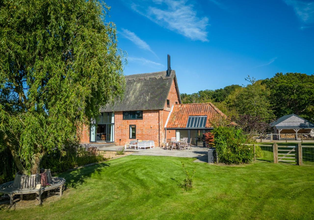 Alexandra Barn