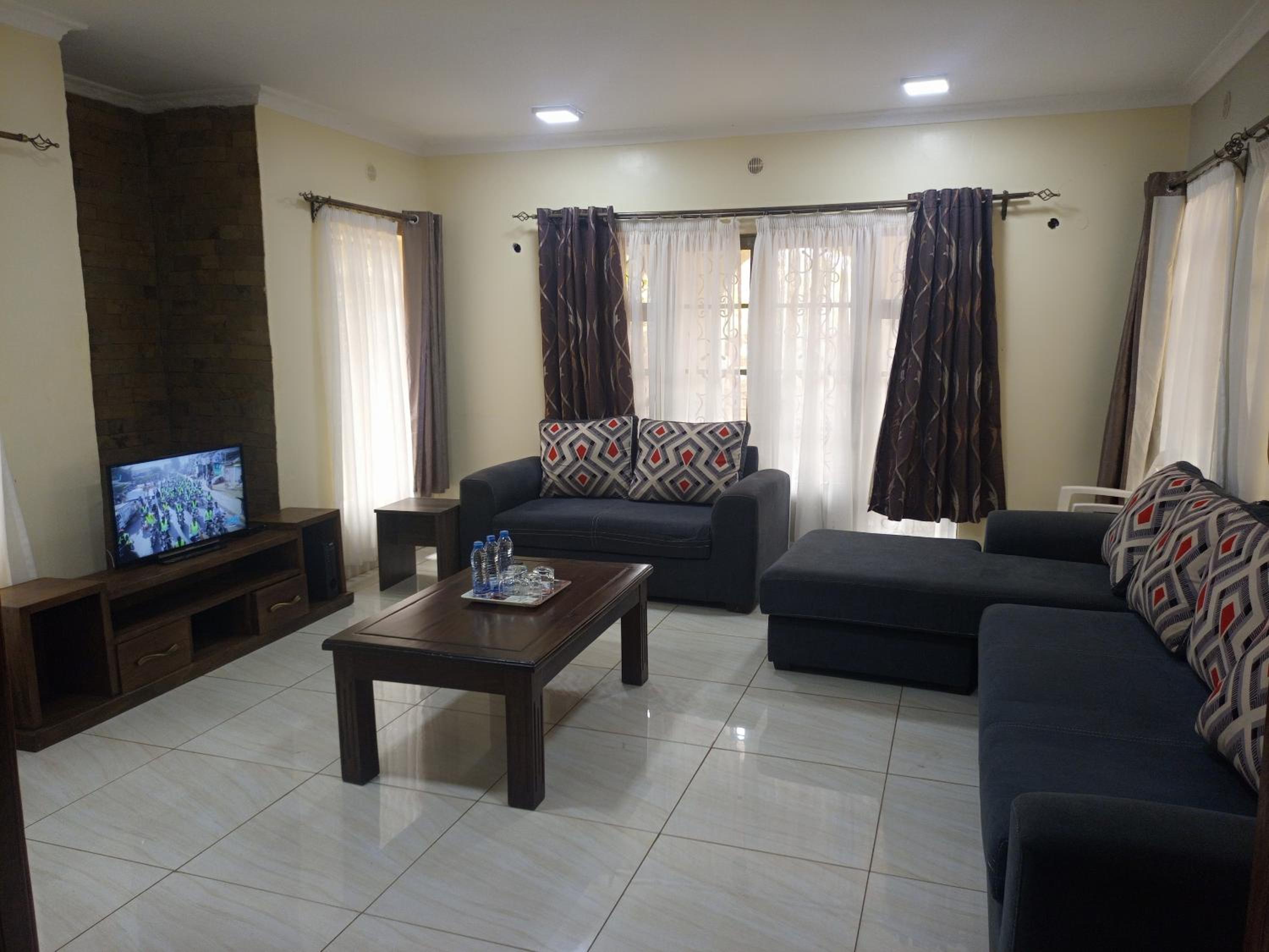 Serene Modern 3 bedroom house near Mombasa Road view 4