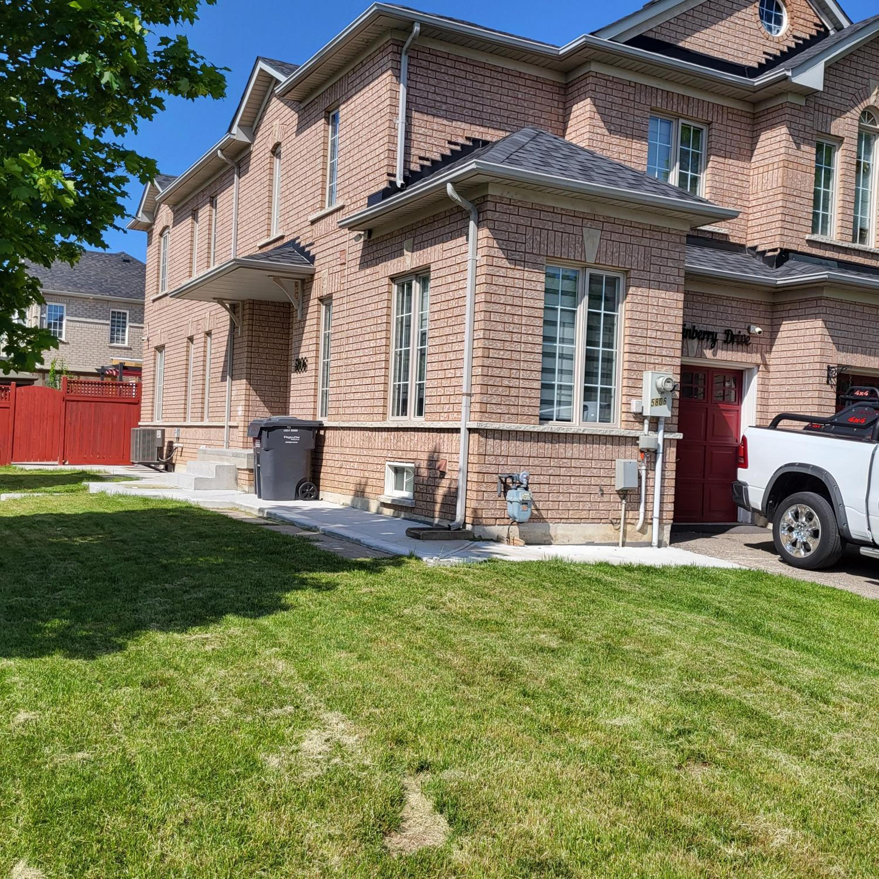 Luxury Home in Mississauga