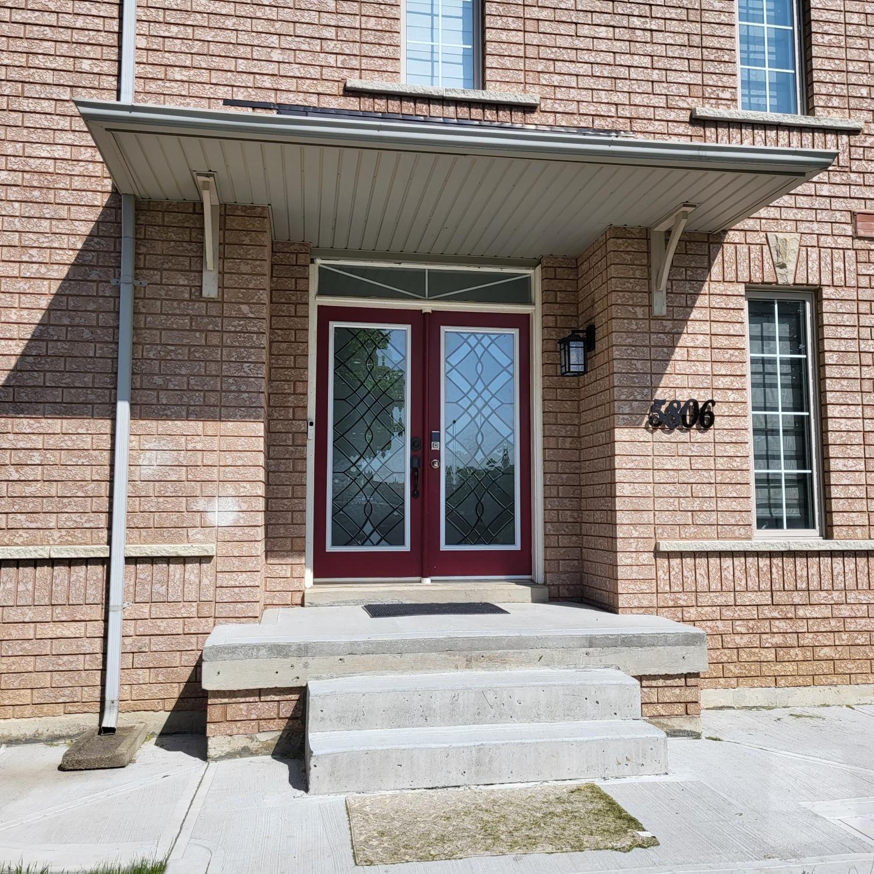 Luxury Home in Mississauga