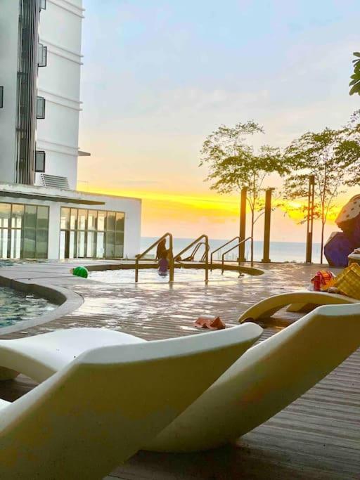 Era Suites Seaview @ The Shore Kota Kinabalu photo 2