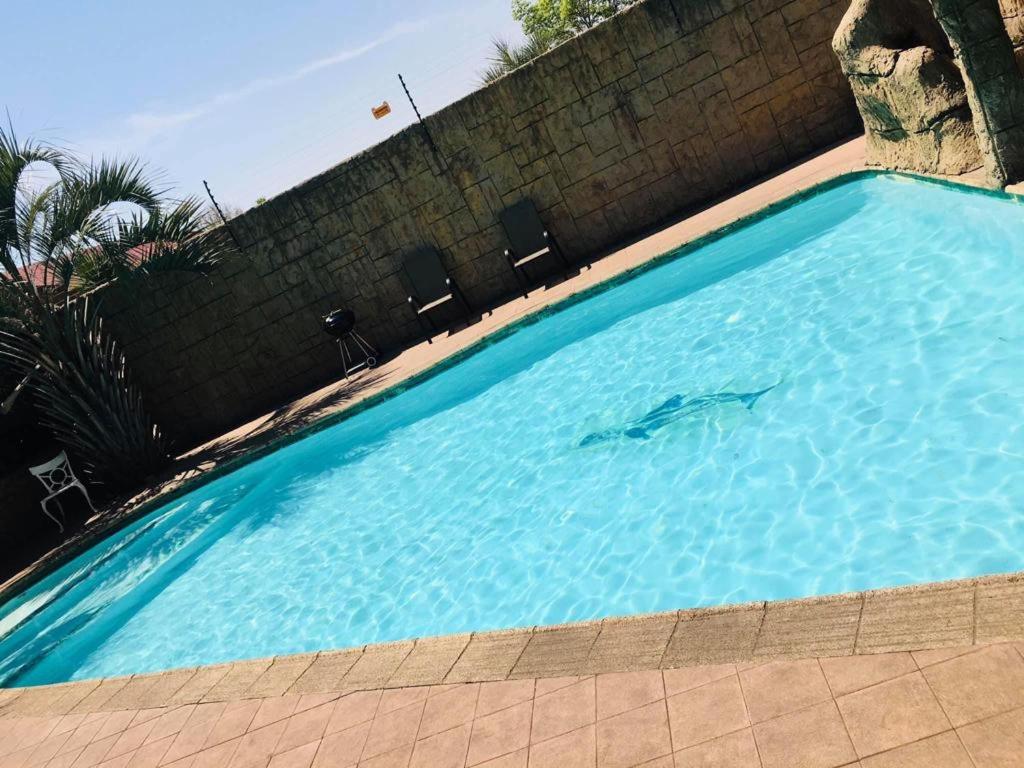 EXCLUSIVE GUEST HOUSE