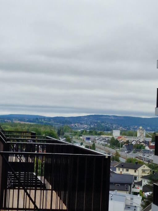Demims Apartments Lillestrøm - Modern & Super Central - 10mins from Oslo S view 3