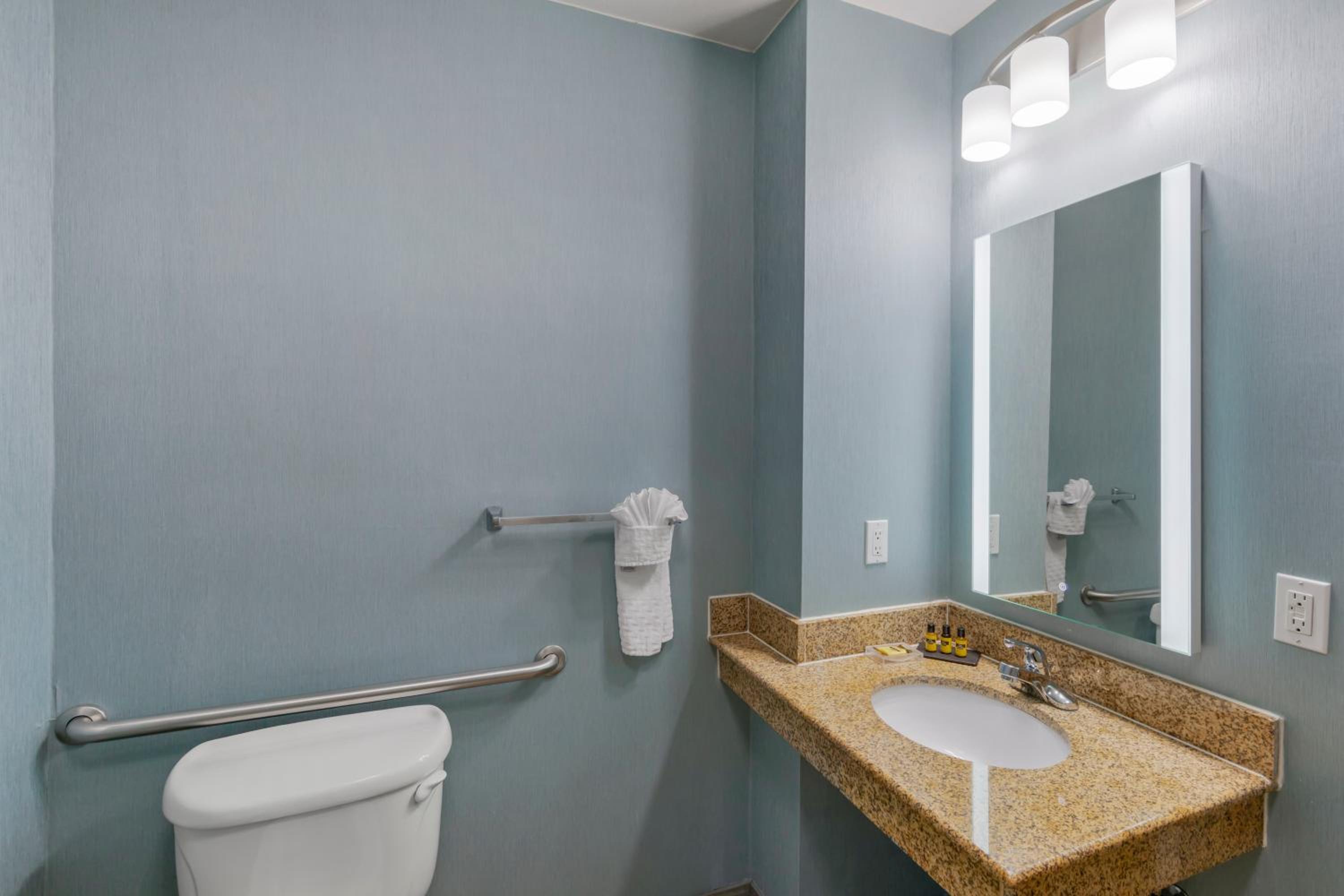 Best Western Plus Wasco Inn & Suites
