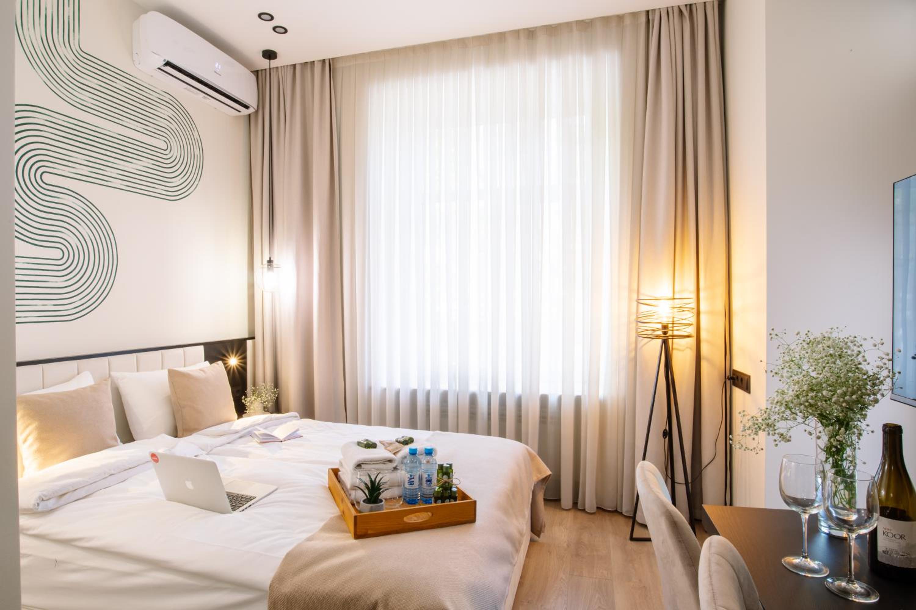hotelise l Aeon Apartment
