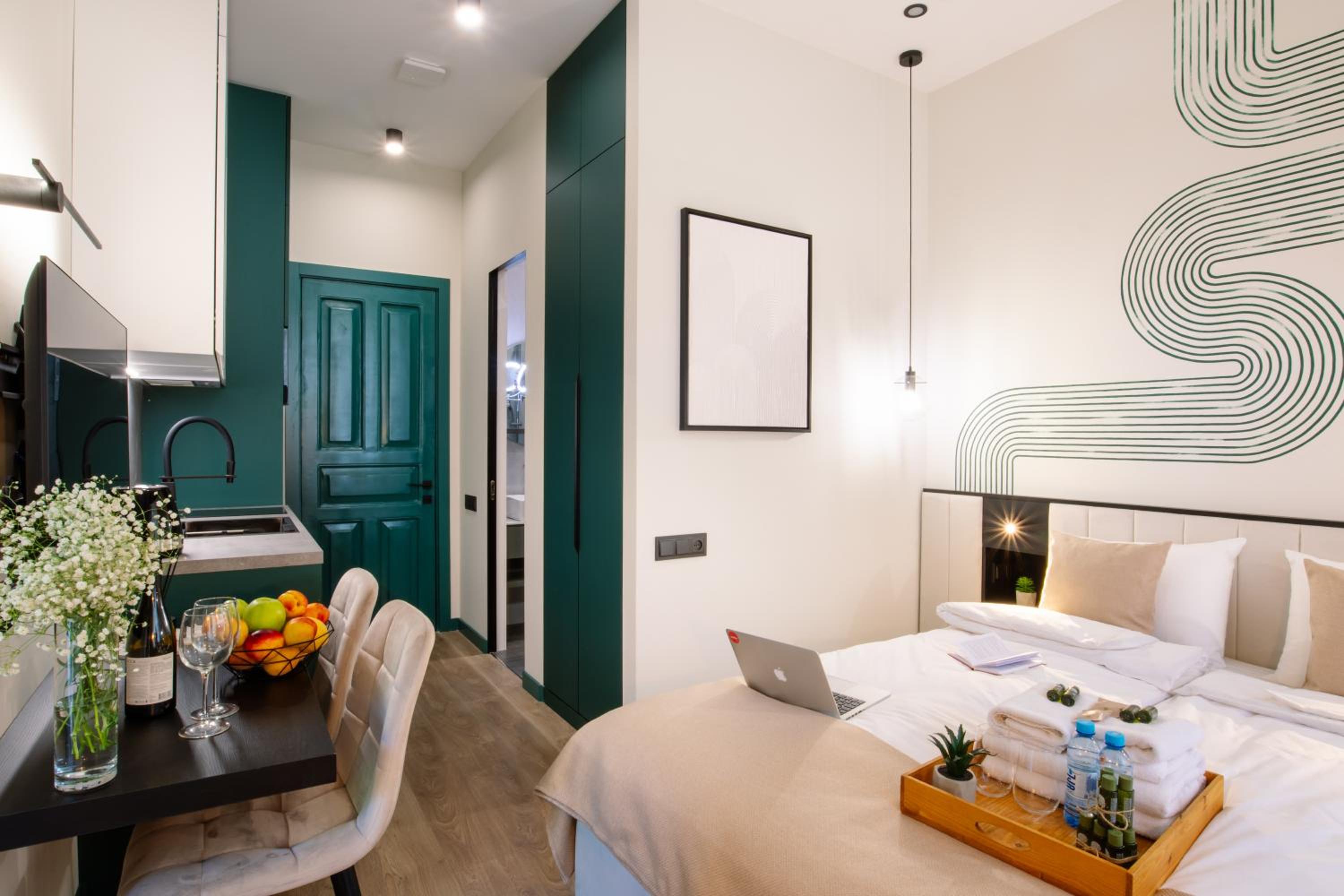 hotelise l Aeon Apartment