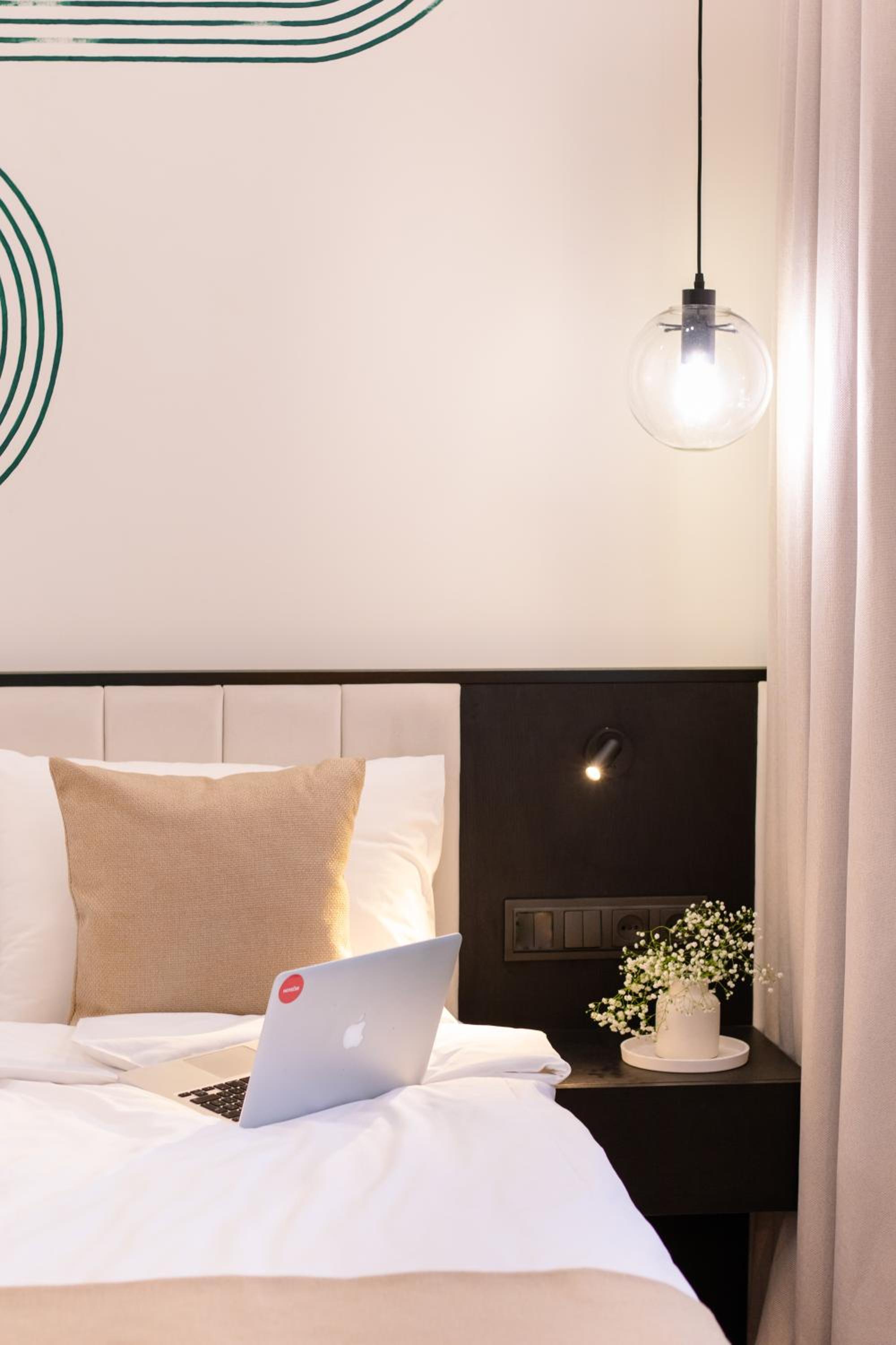 hotelise l Aeon Apartment