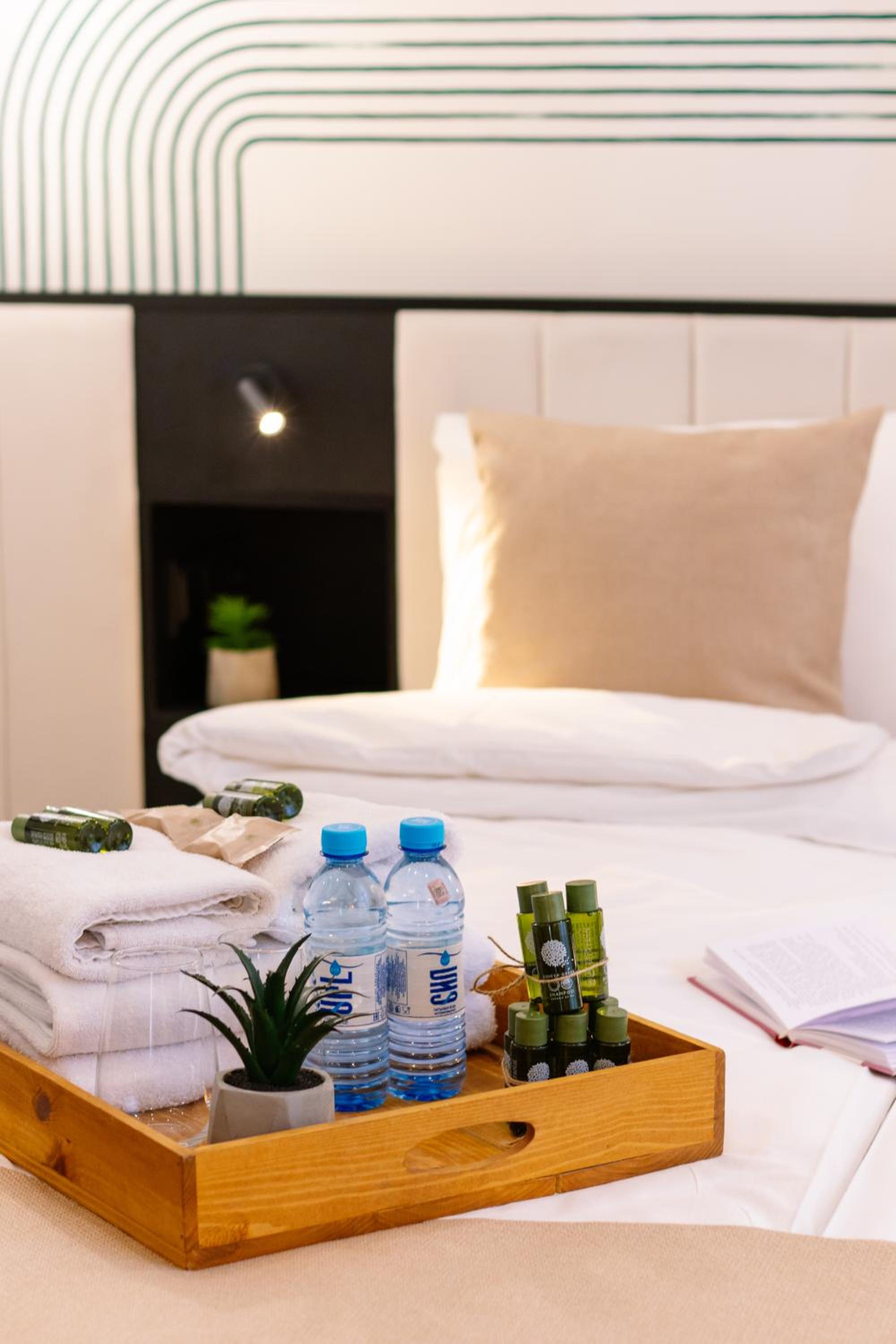 hotelise l Aeon Apartment
