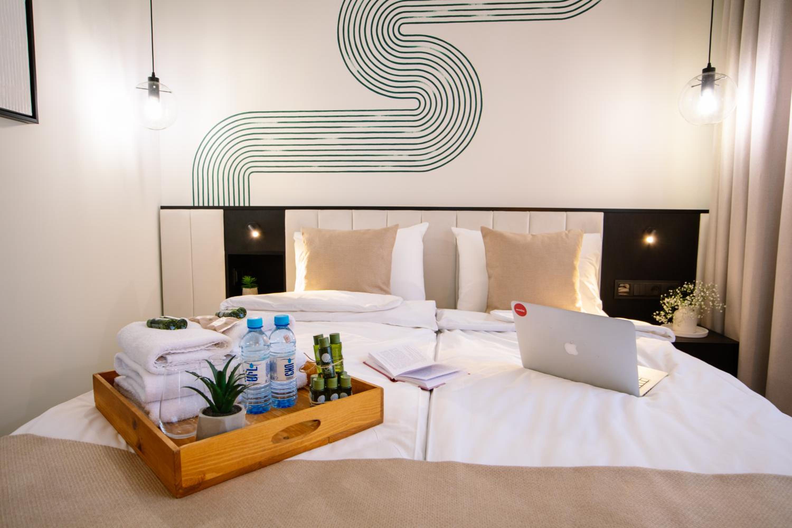 hotelise l Aeon Apartment
