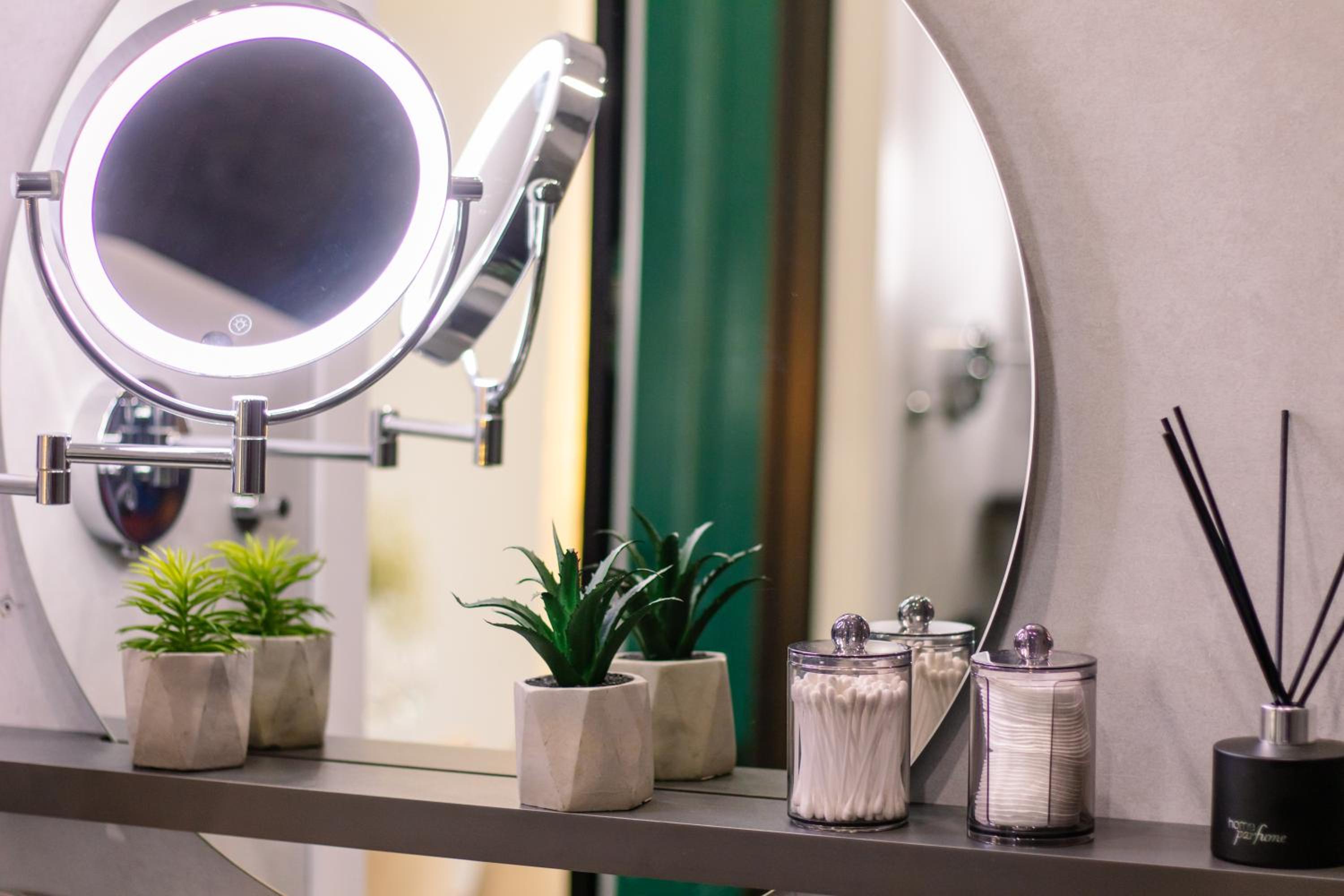 hotelise l Aeon Apartment