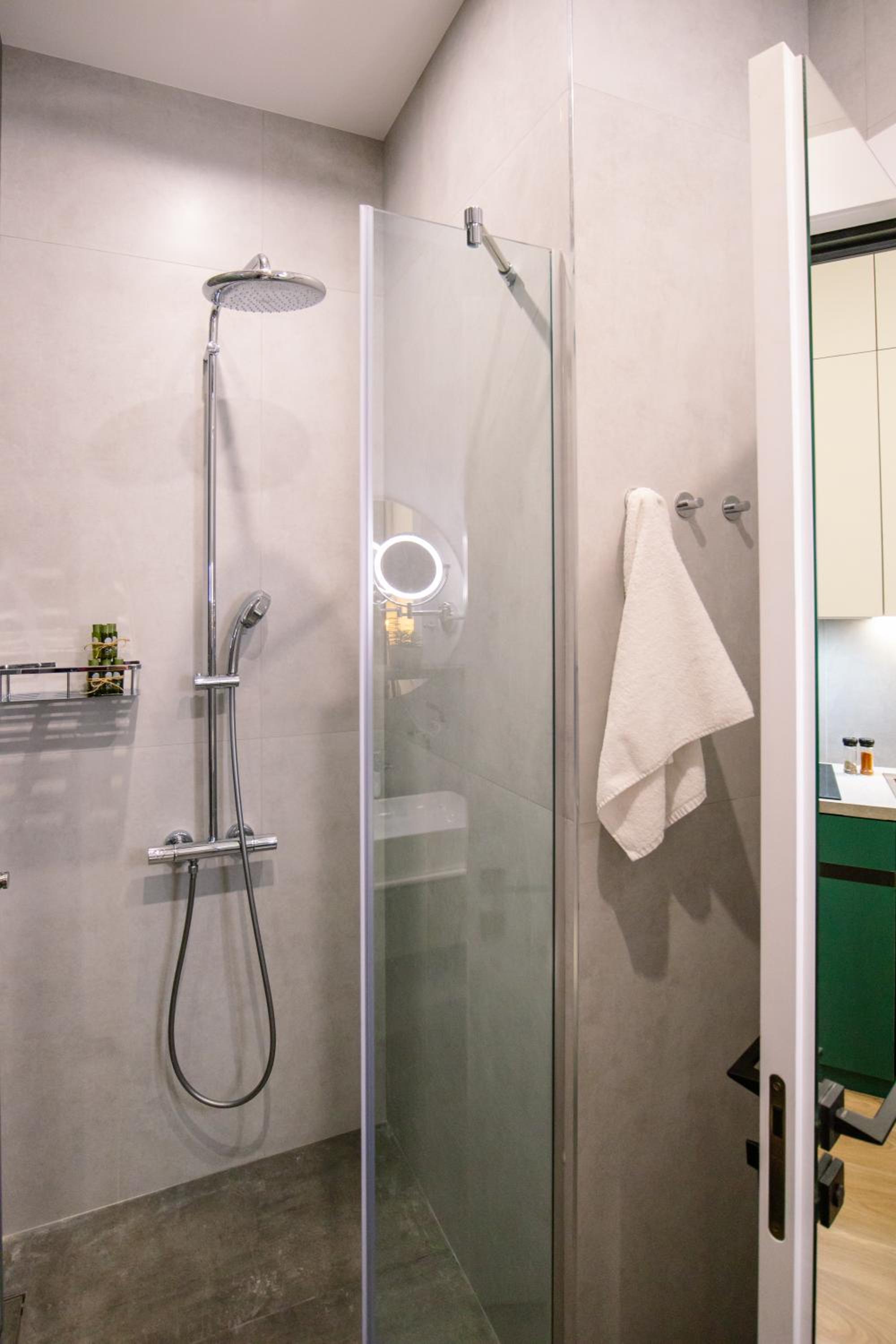 hotelise l Aeon Apartment