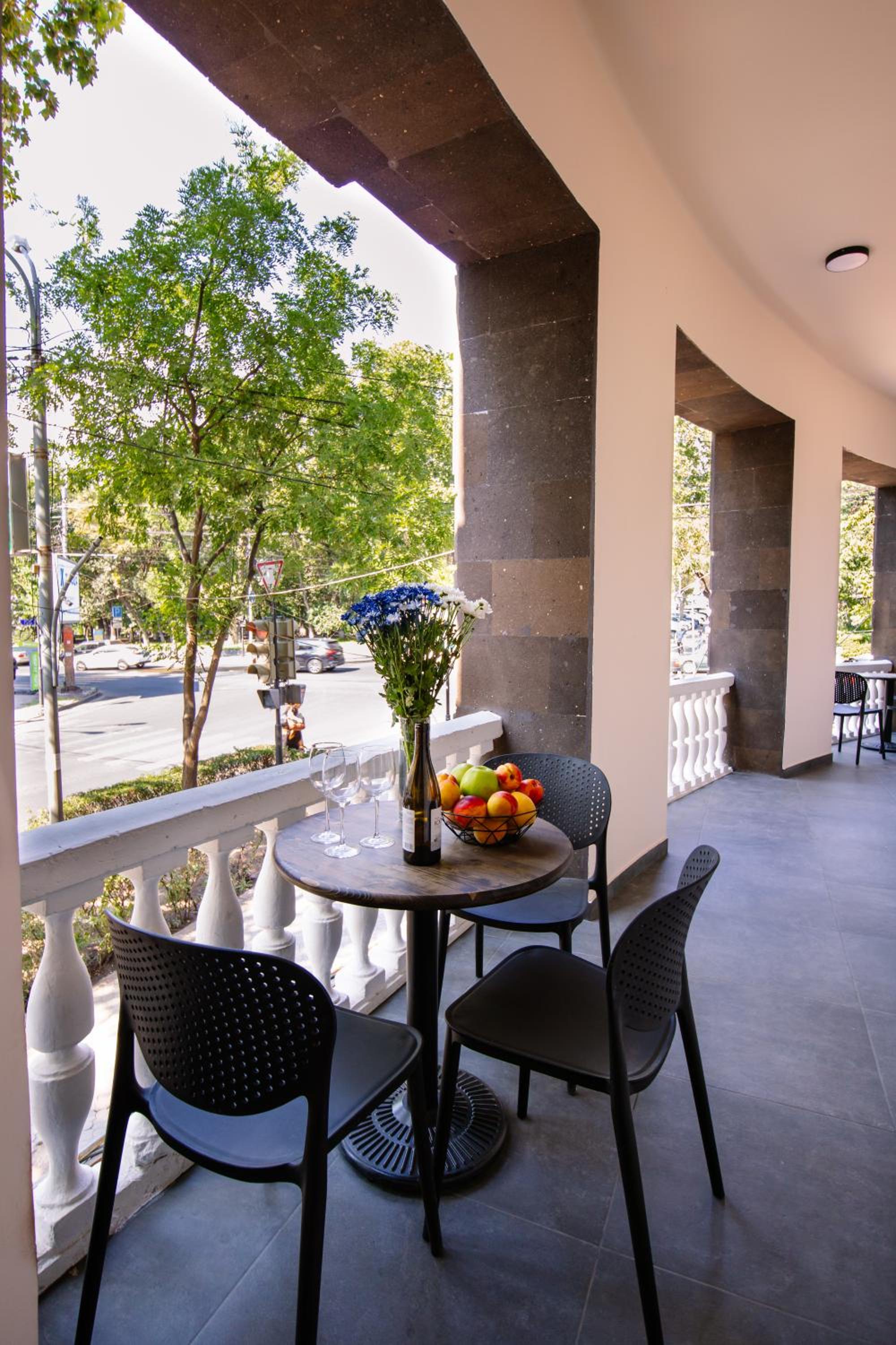 hotelise l Aeon Apartment