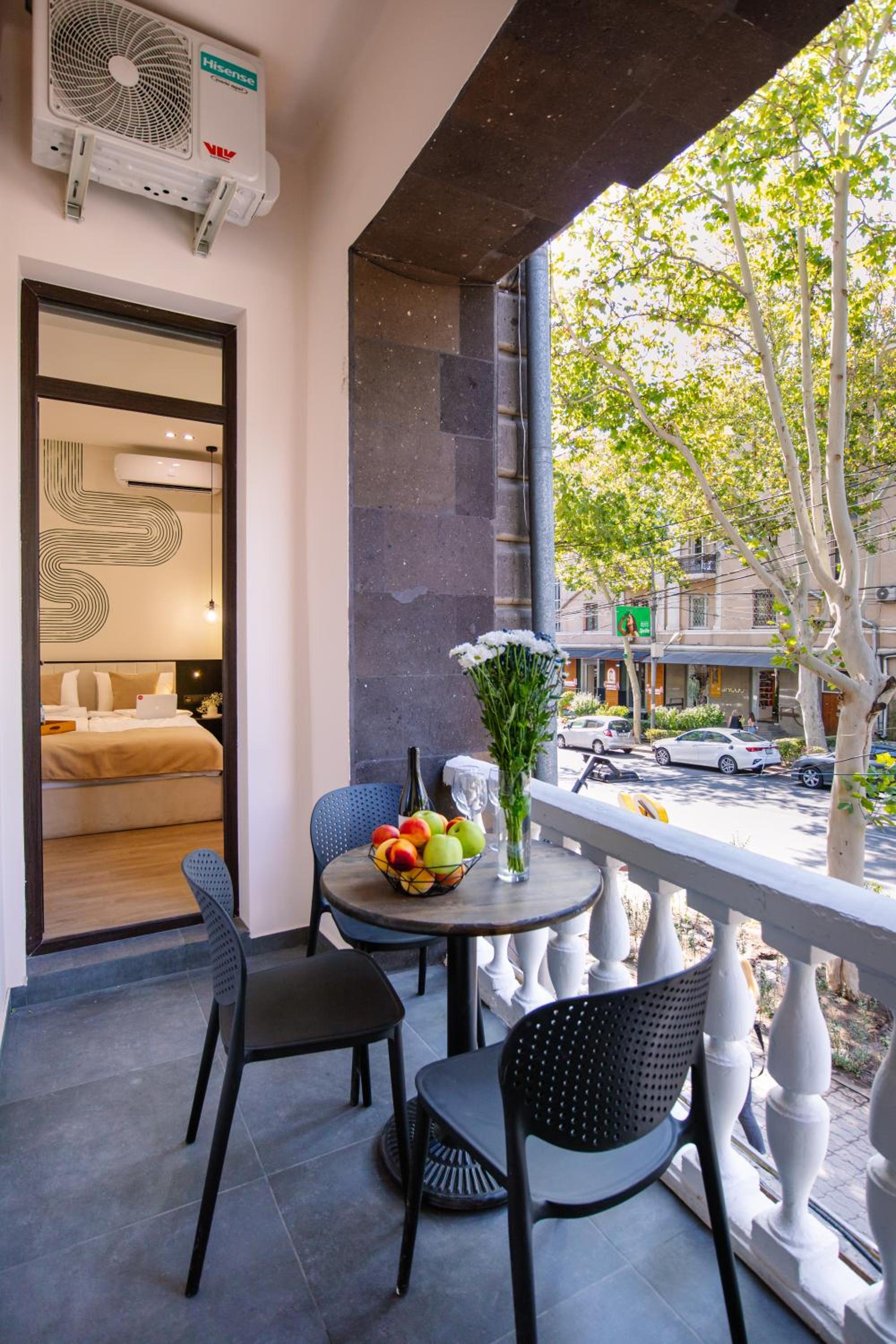 hotelise l Aeon Apartment