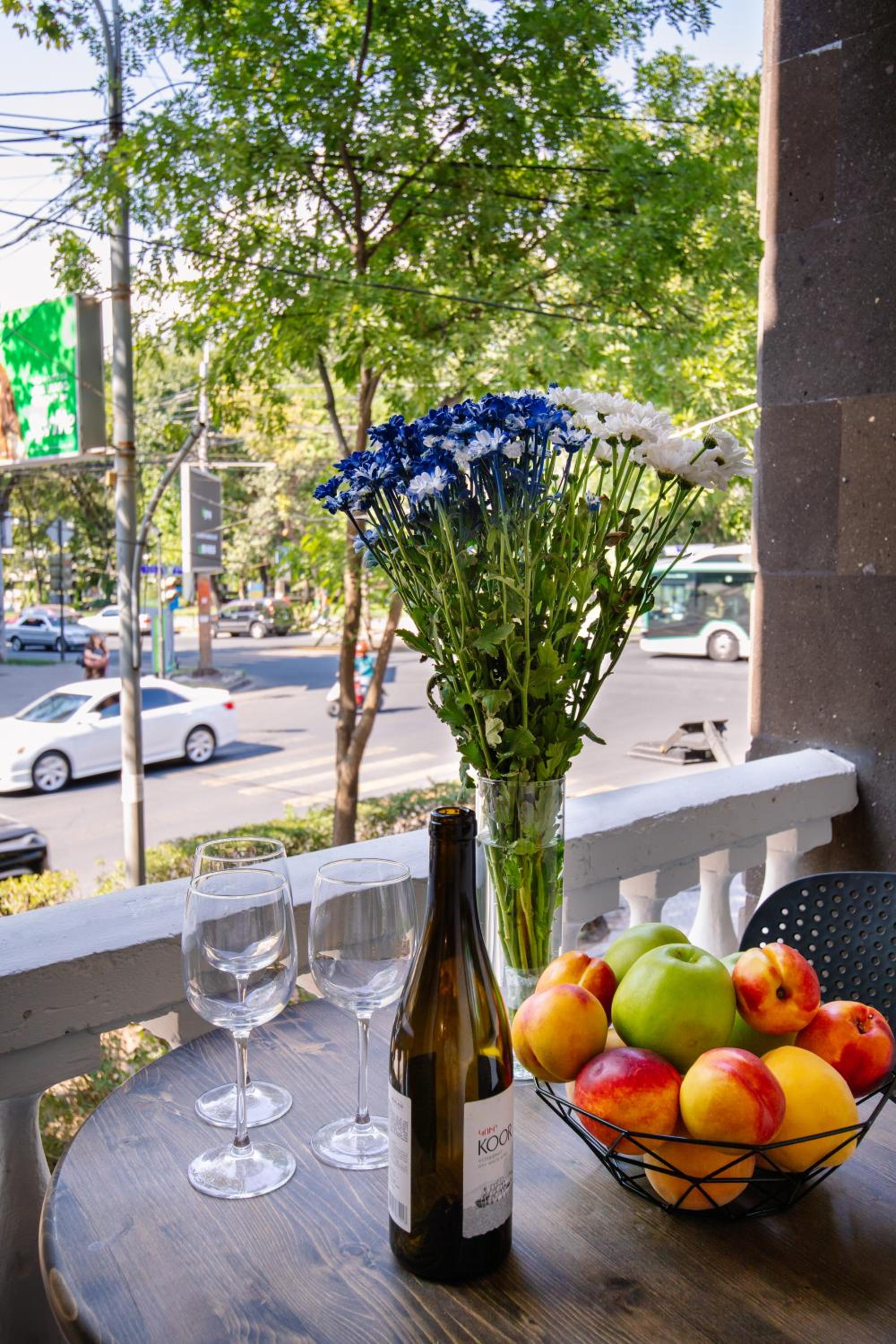 hotelise l Aeon Apartment