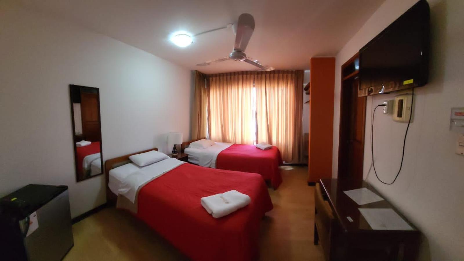 Hostal El Candelabro