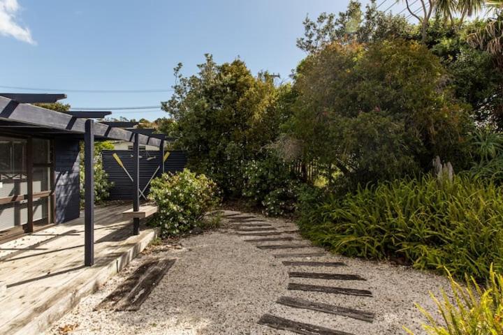Waiheke Close to Vineyards view 3
