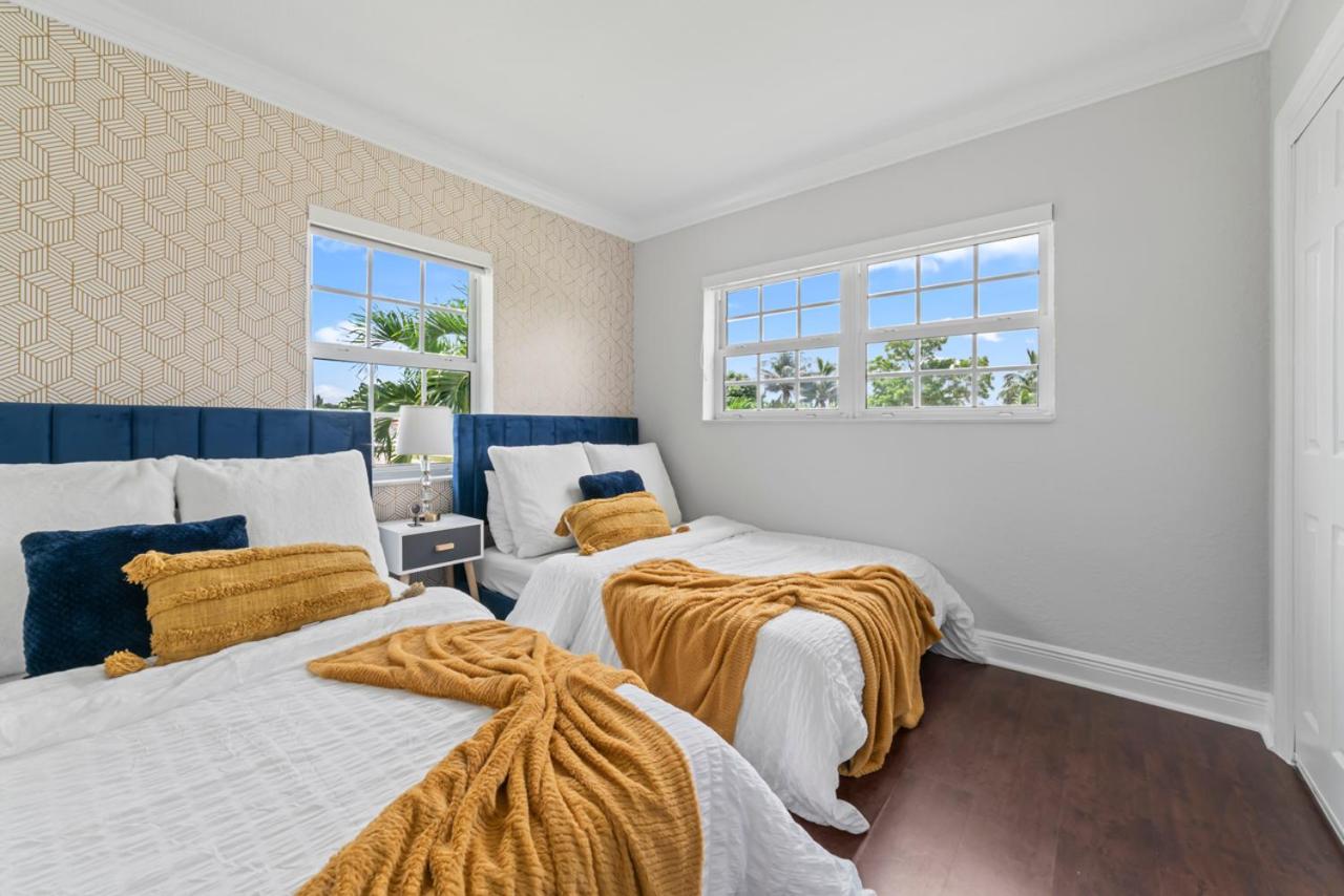 Miami Fun Home with Pool & Games L30