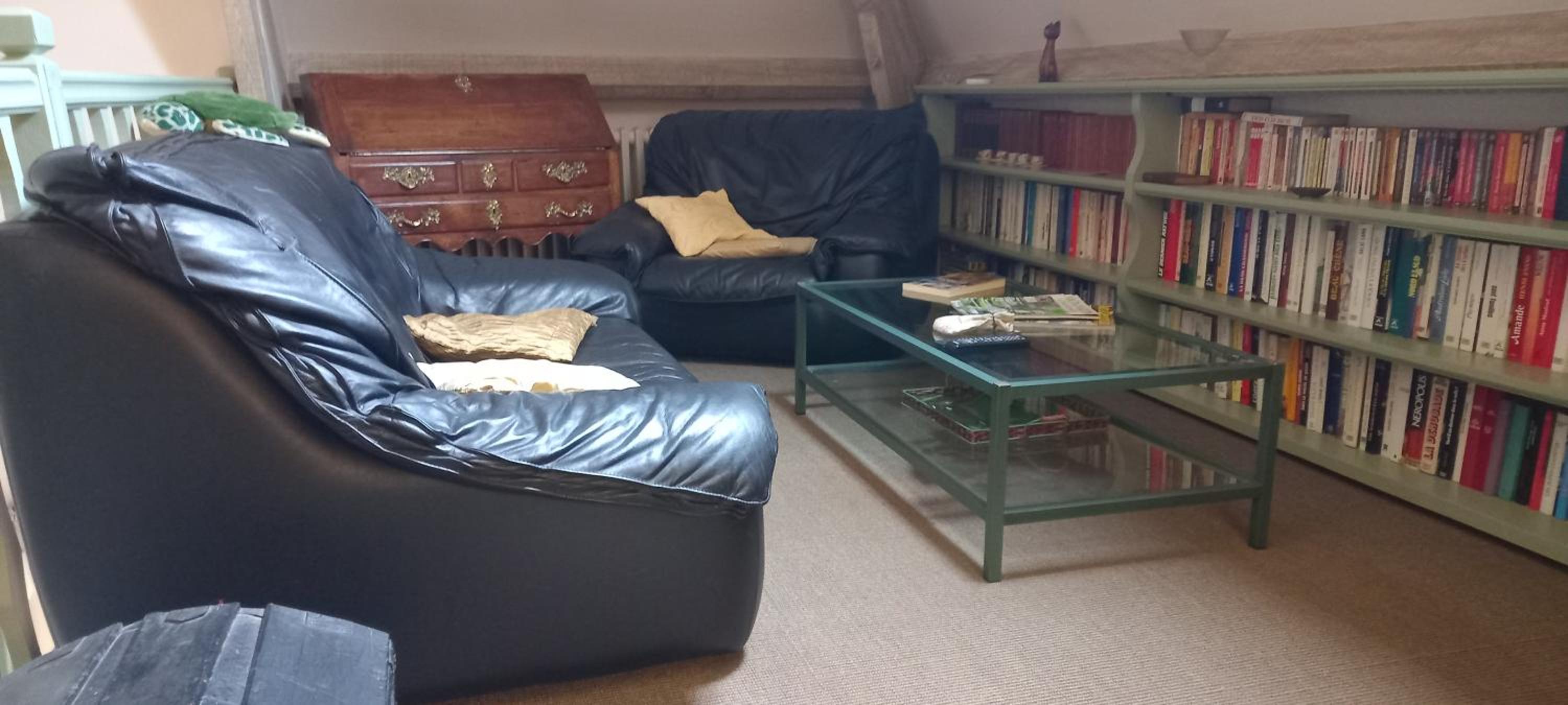 Suite privée dans spacieuse maison du Périgord, avec piscine