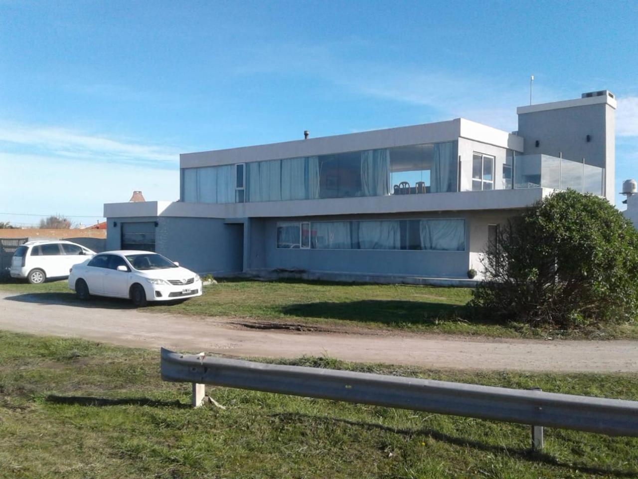 Playa Dorada, Amplio Estar y 1 dorm para 4 pers frente al mar, jardín parrilla