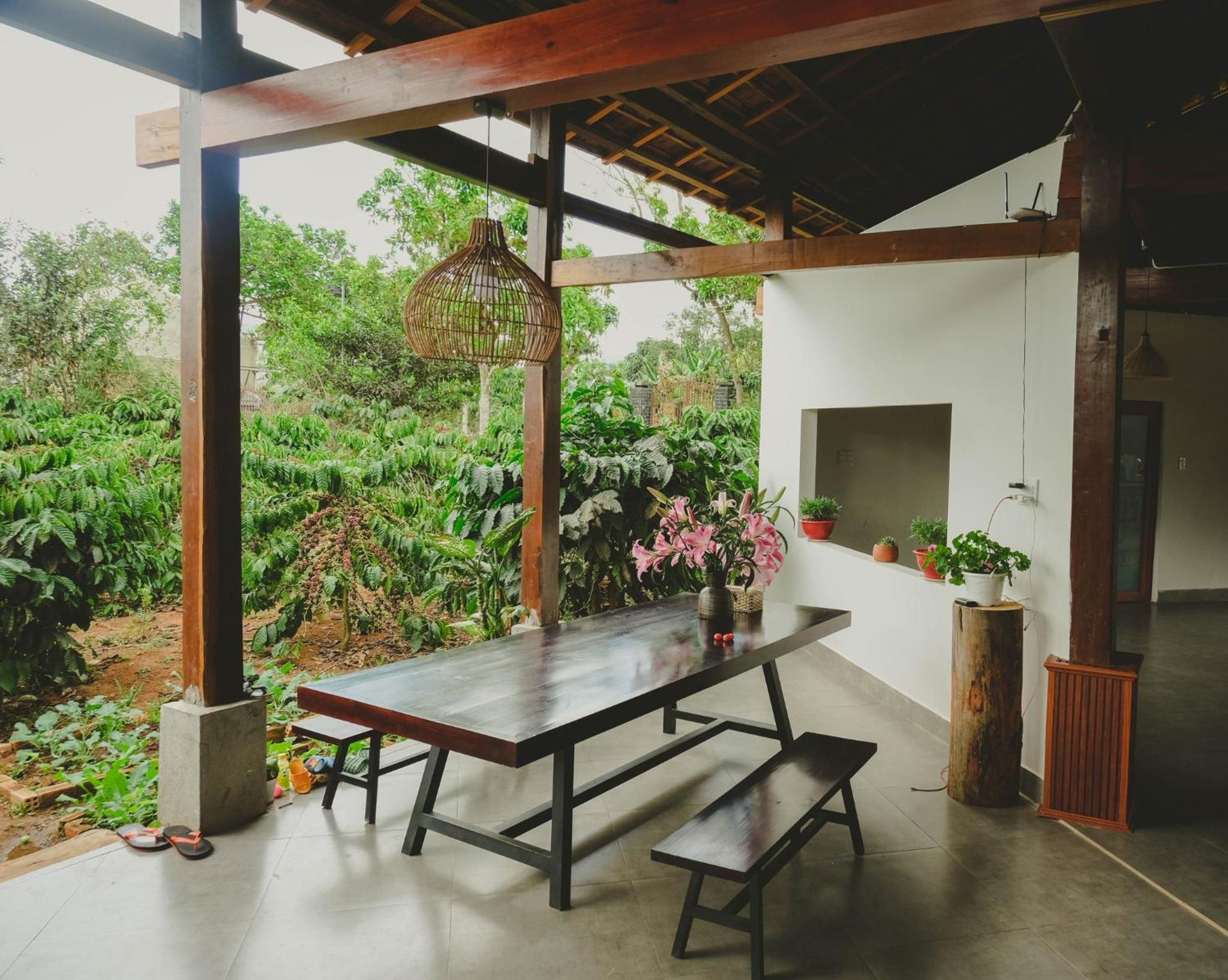 Elon Coffee Farmstay