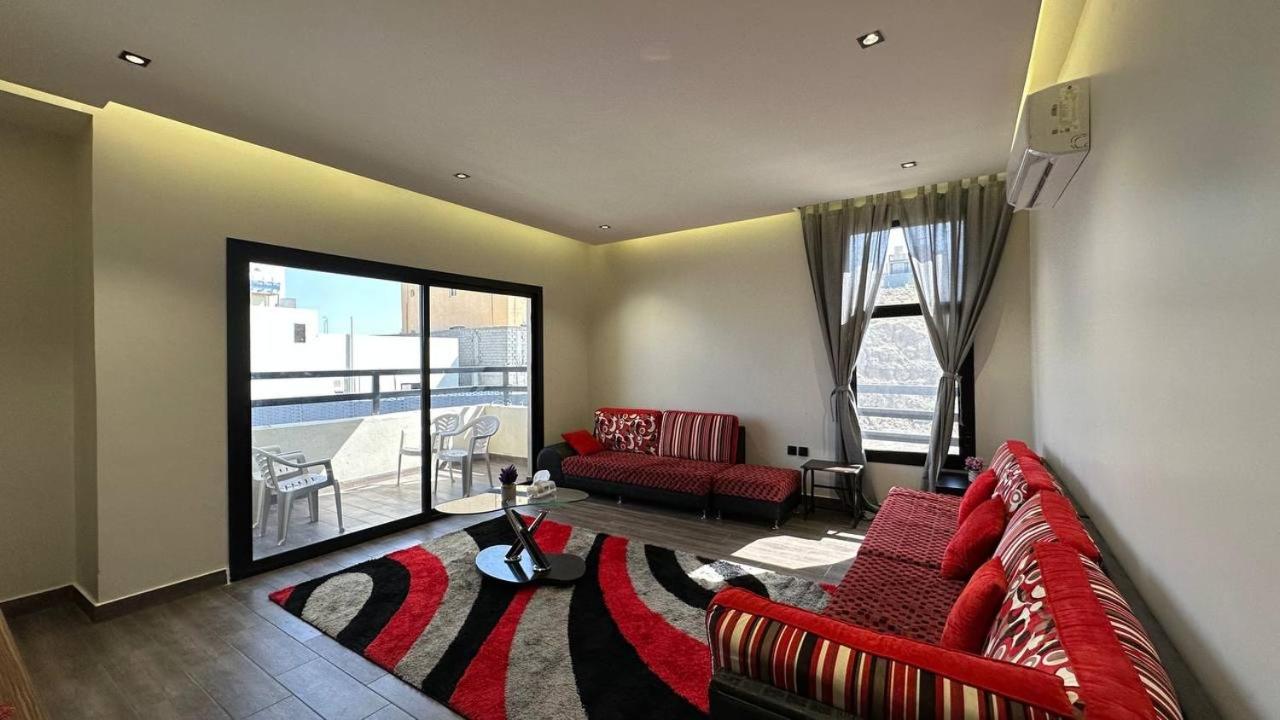 HADA ELAPH Flats view 2