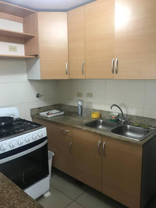 PH 4 Islas Budget Business Flat with 2 Rooms fitting up to 6 people view 3