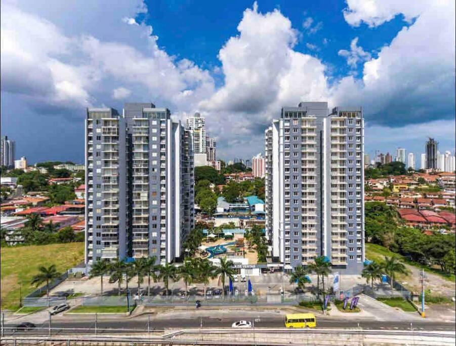 PH Cosmopolitan Towers Business Trip Flat with 2 Rooms fitting up to 6 people view 3