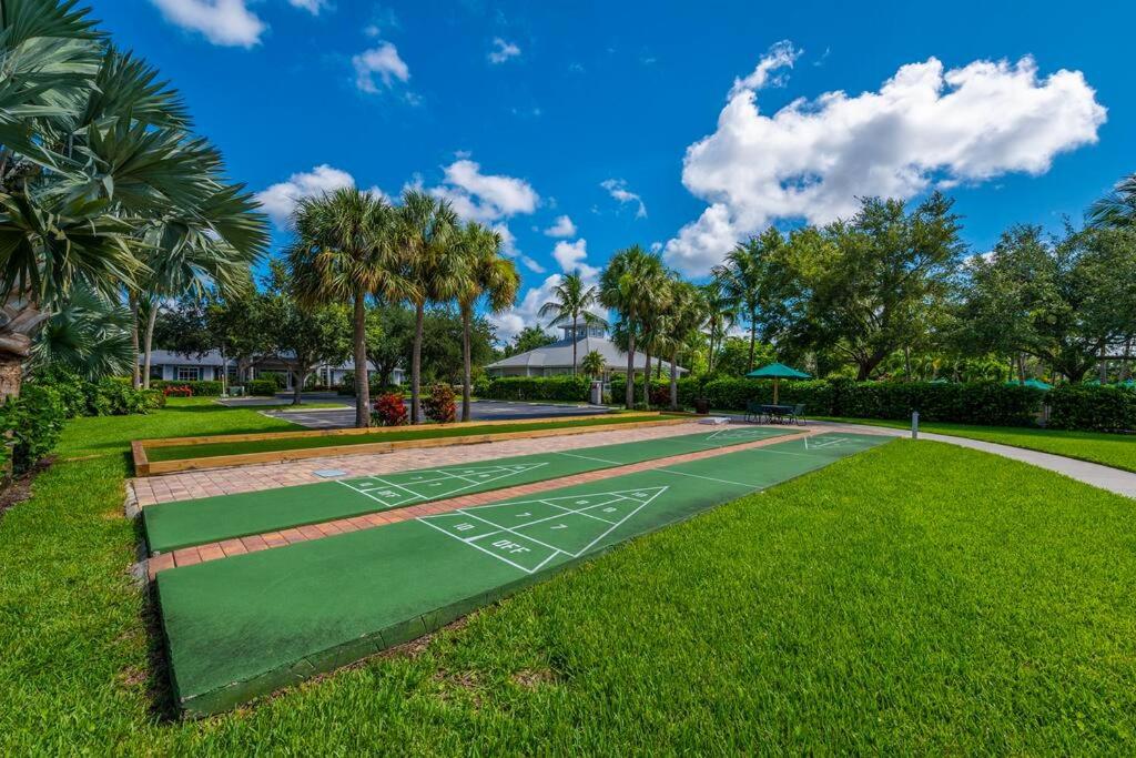 Serene Naples Retreat: Golf-Resort Pool-Tennis-Gym, photo 39
