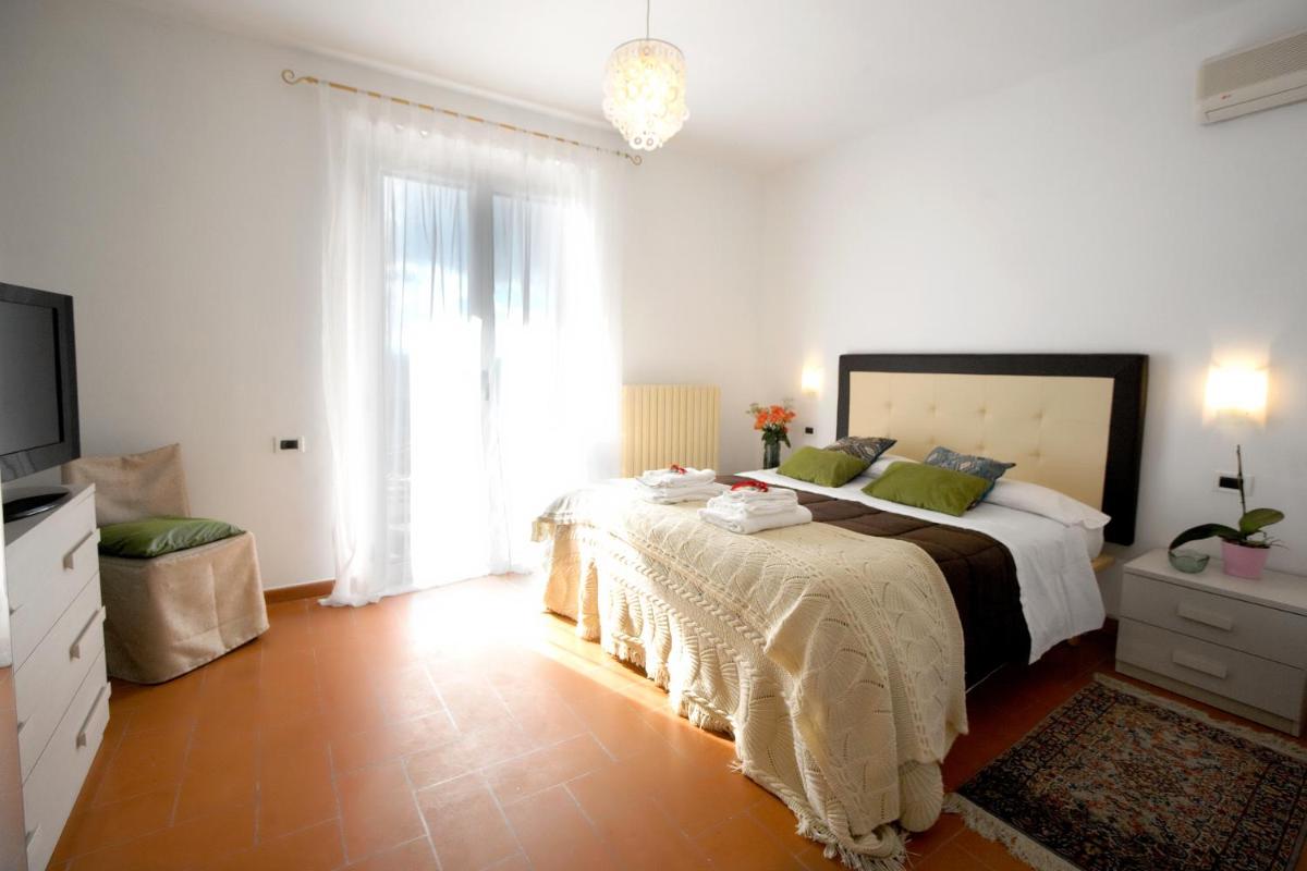 Posto Nove Country House photo 5