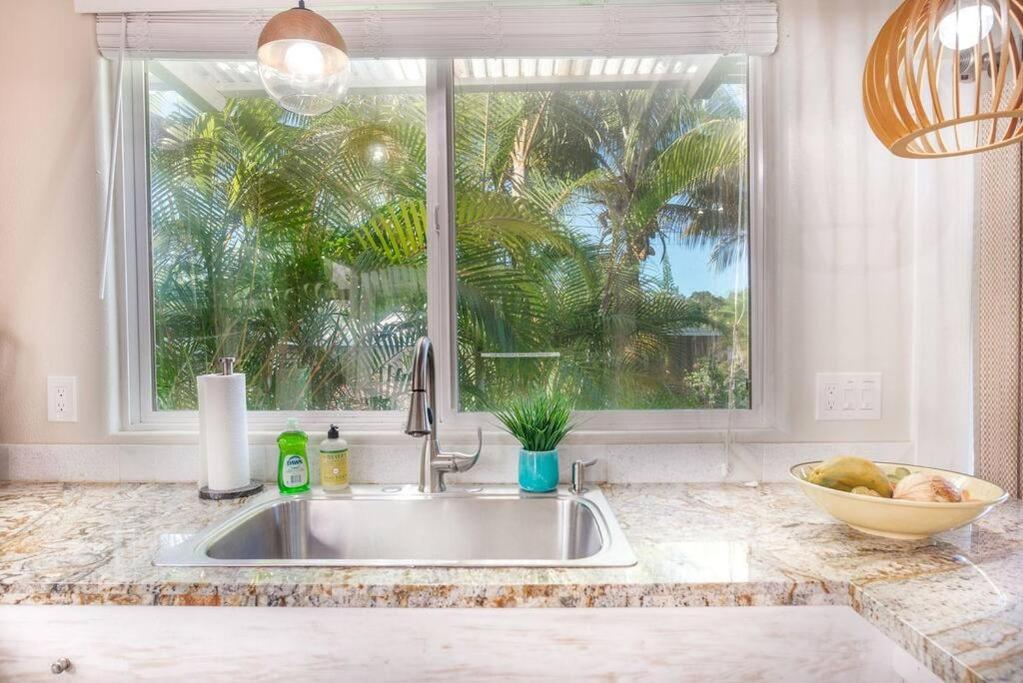 Pahoa Tropical Garden Getaway