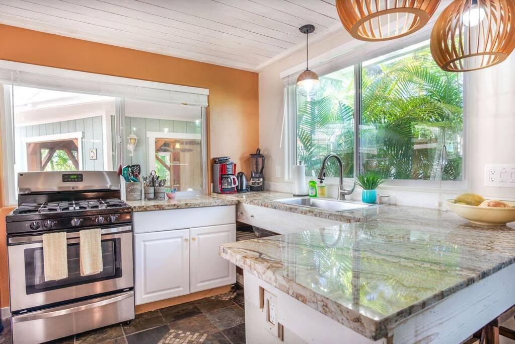 Pahoa Tropical Garden Getaway