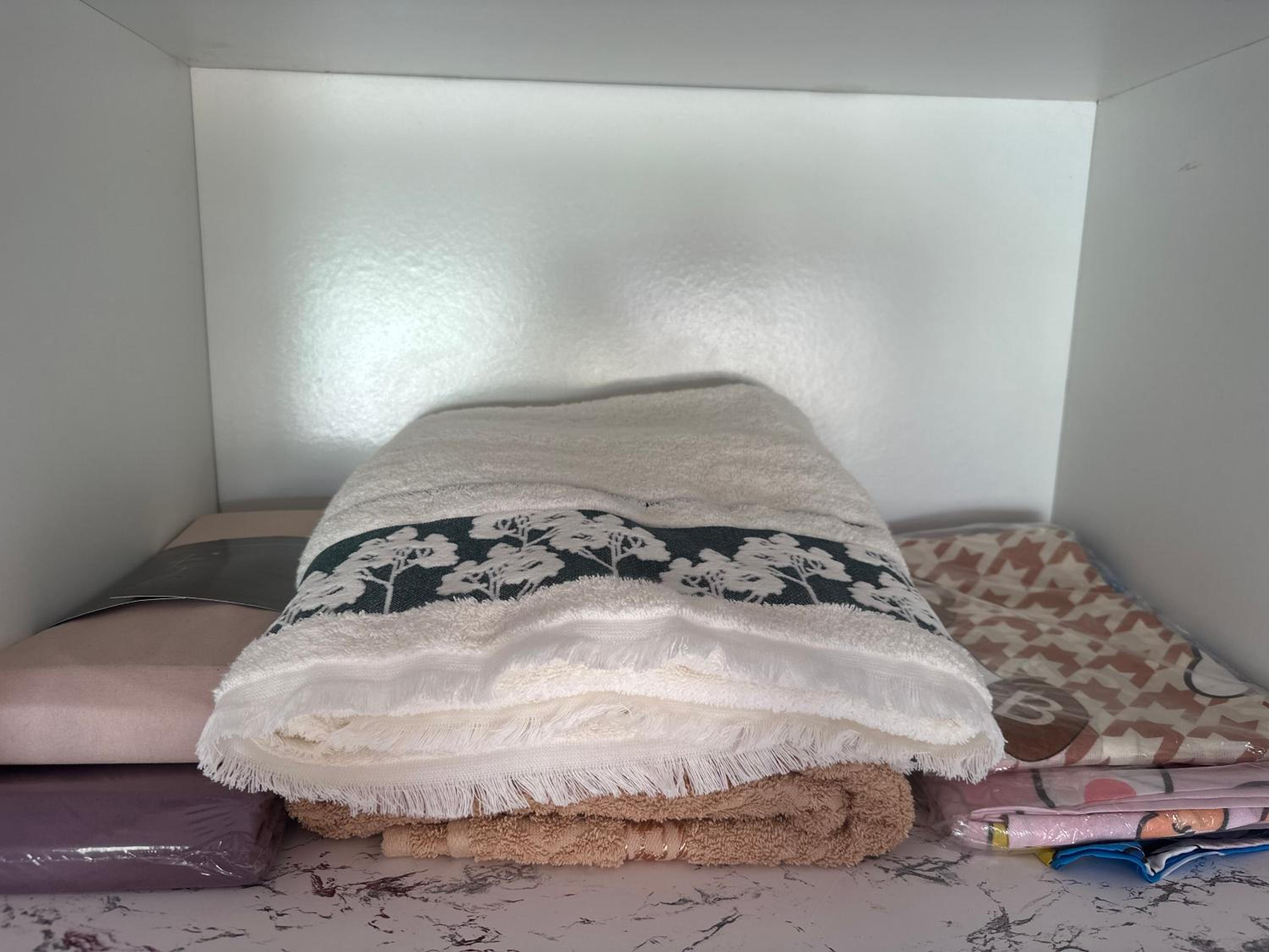 LovelyStay - Luxury & proximity to Corniche and TGV view 4