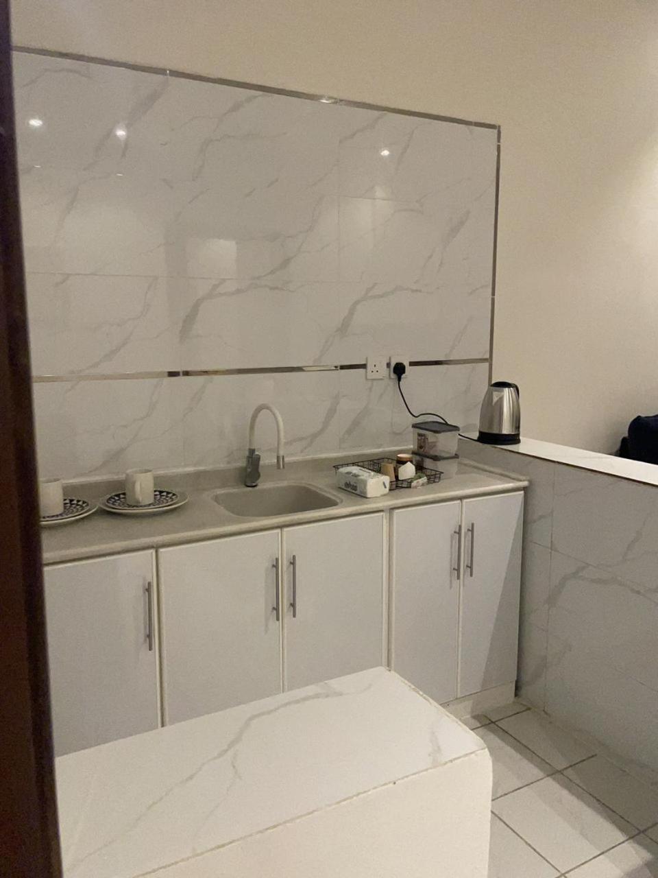 Private Apartment near Airport
