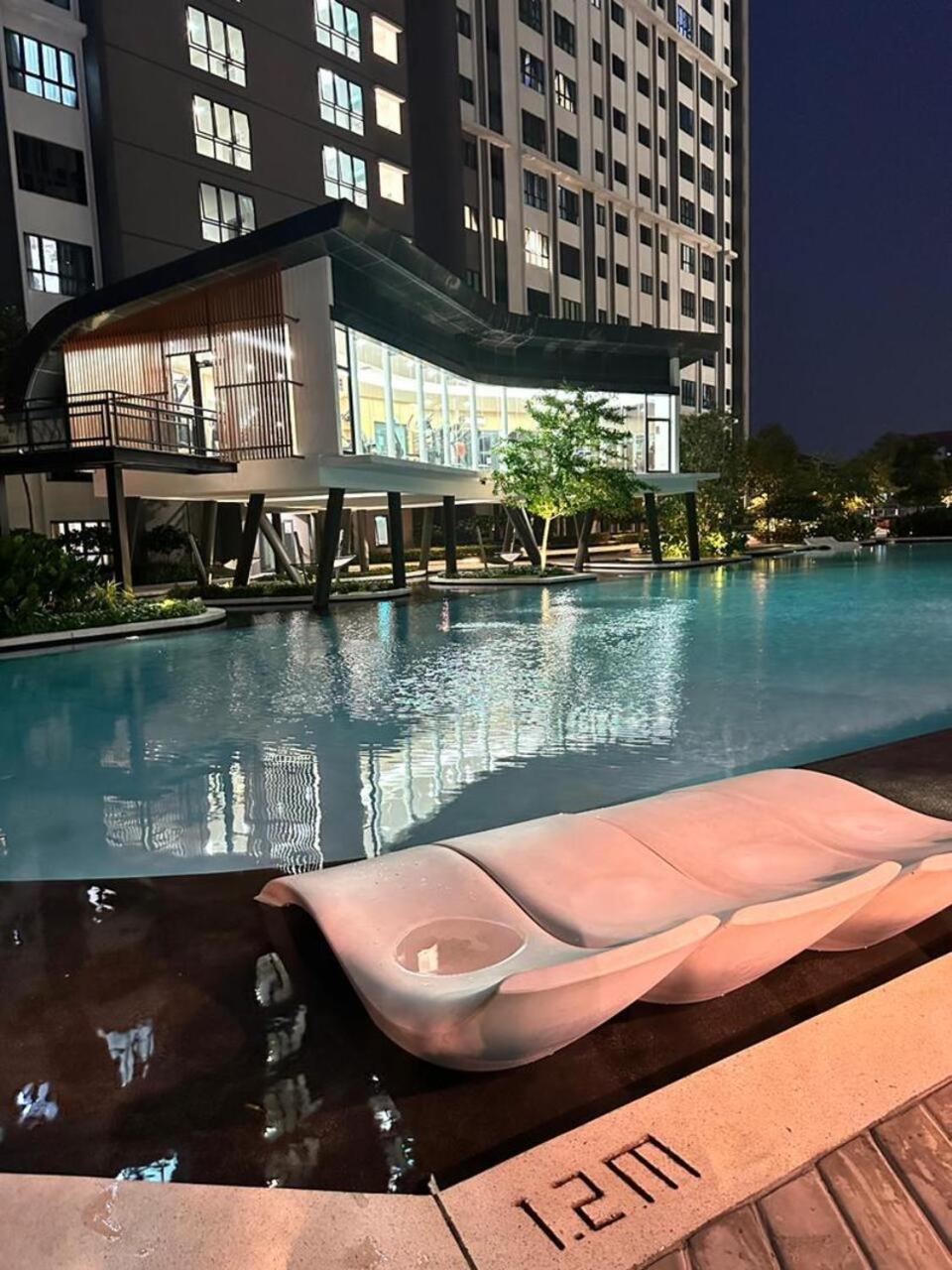 Cozy Minimalist Home Near KLCC