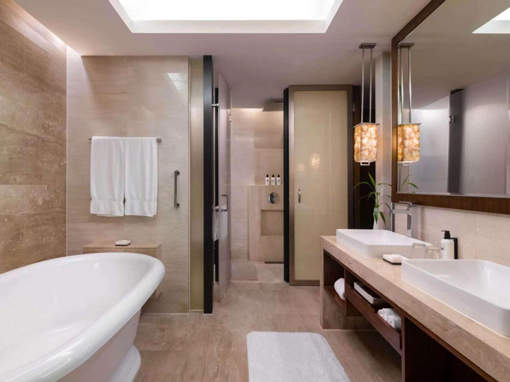 The Ritz-Carlton Sanya, Yalong Bay