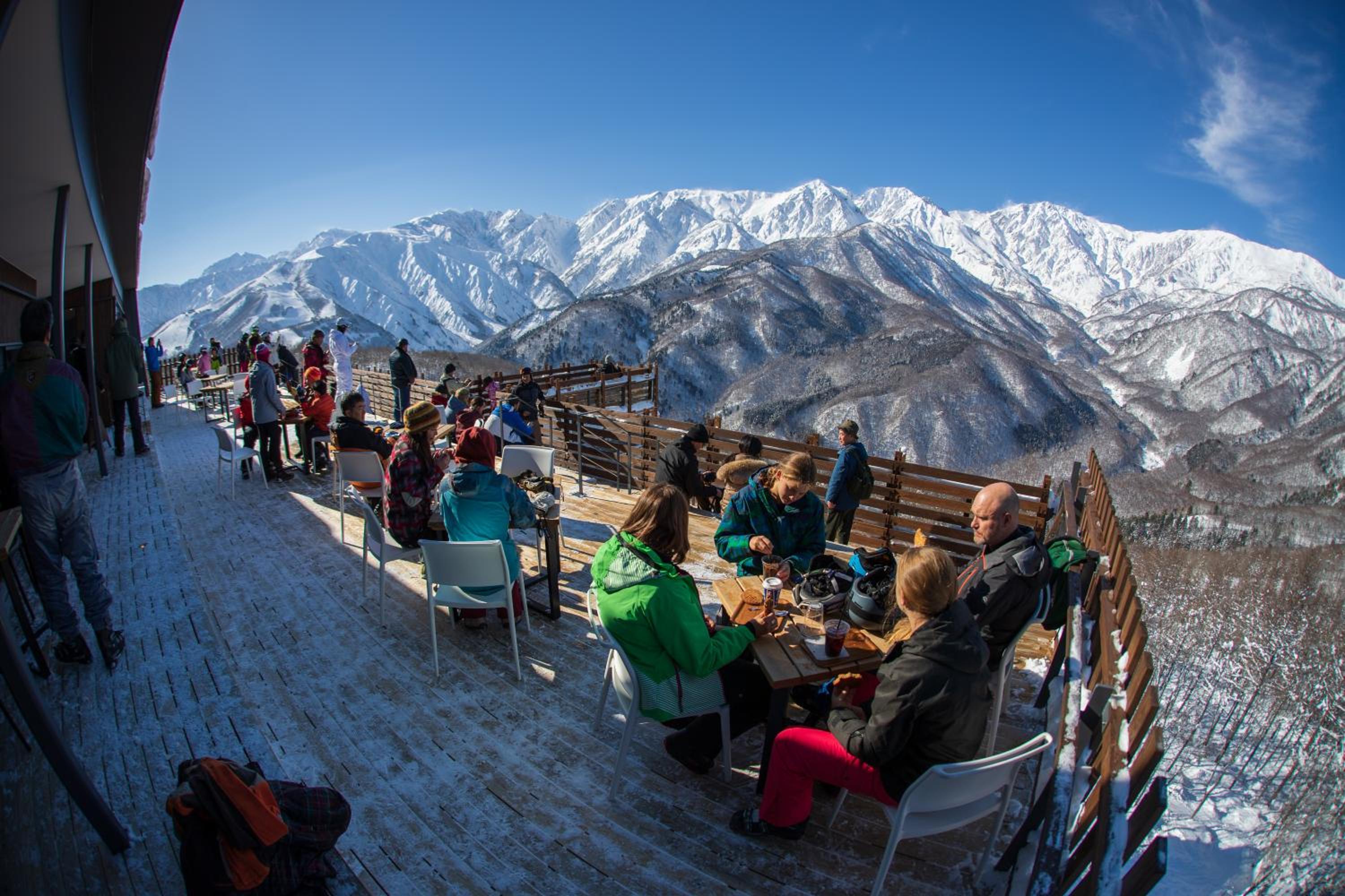 Square 8 HAKUBA RETREAT by UNPLAN