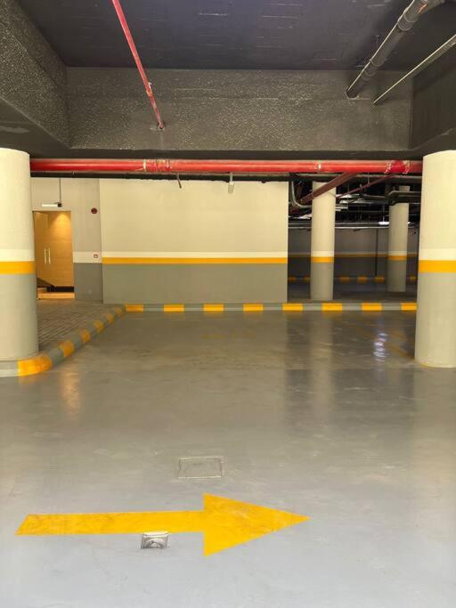 great luxary apt in almajdeah with roof