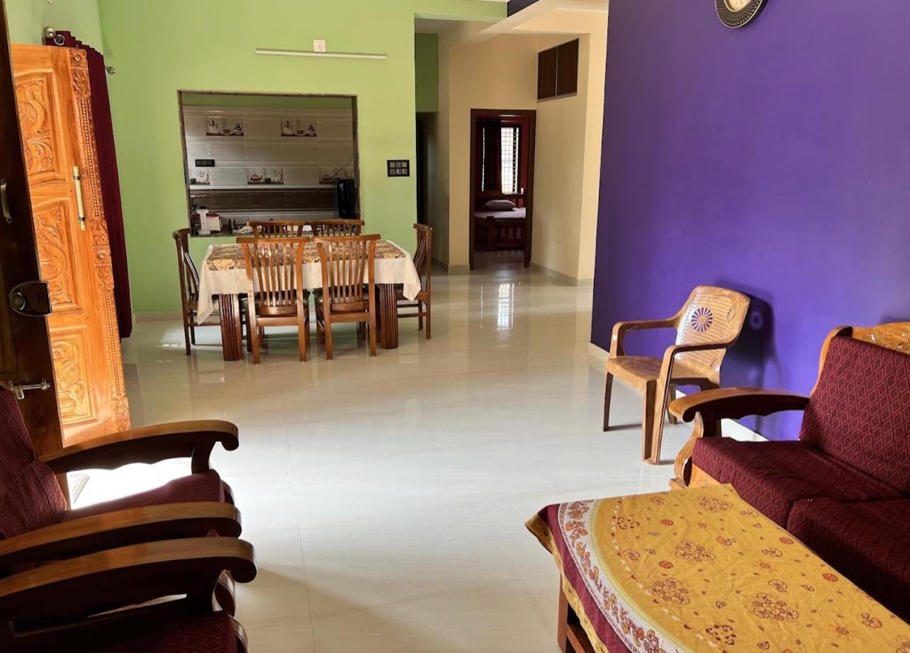 Indira Homestay