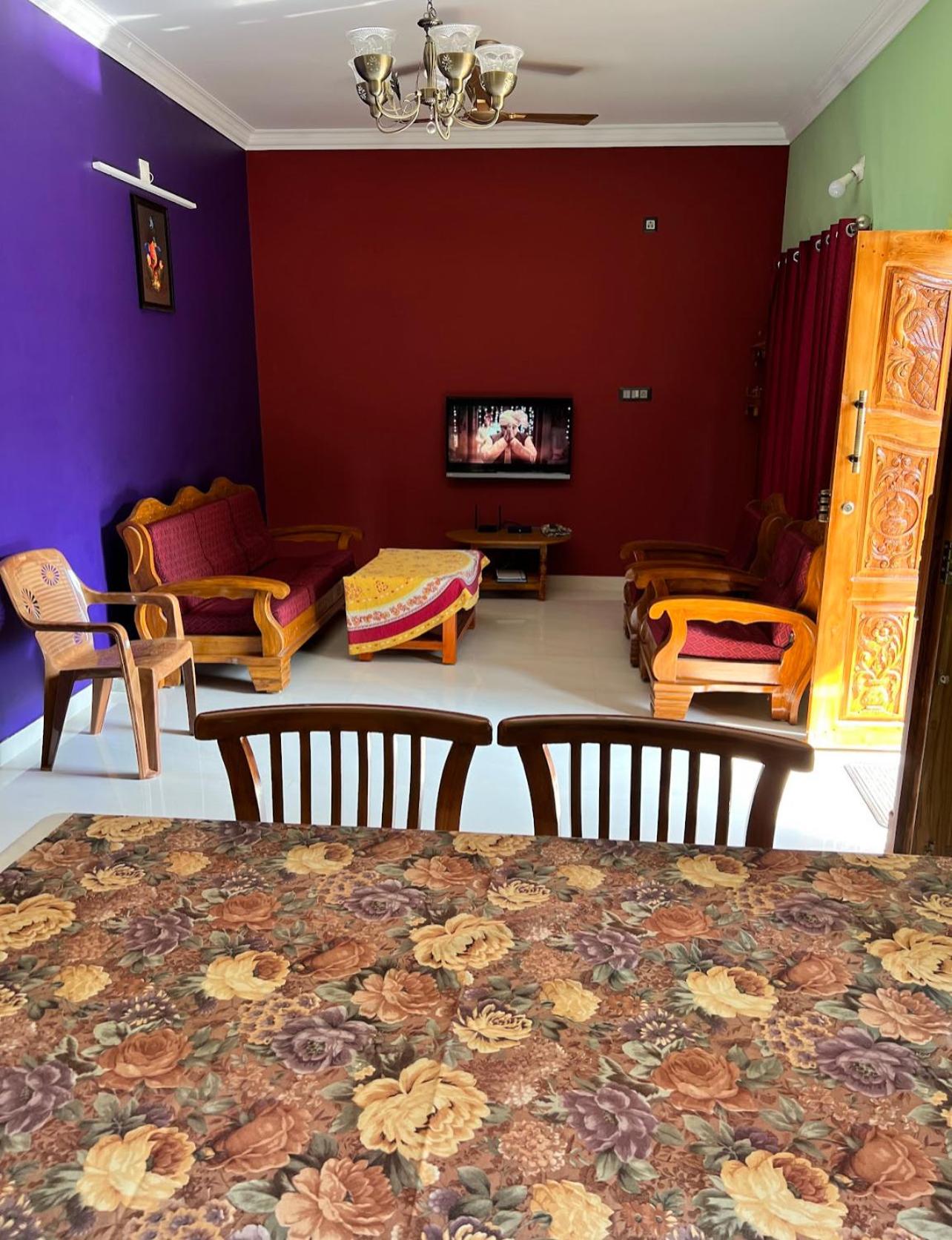 Indira Homestay