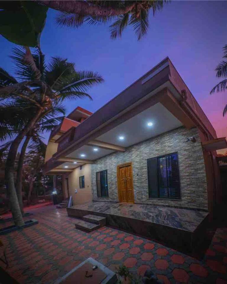 Indira Homestay